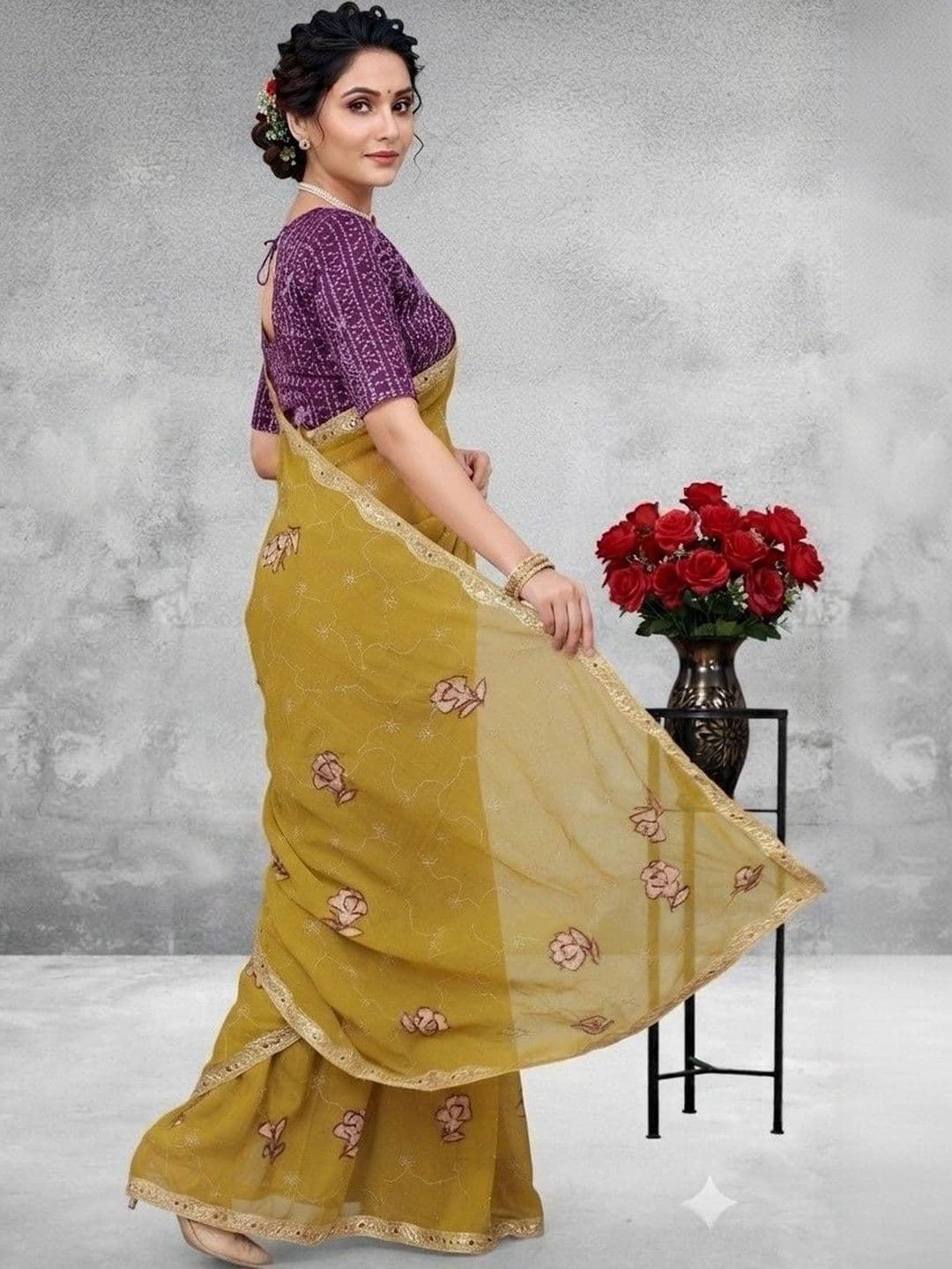 SmileyFashion Floral Embroidered Poly Georgette Saree thumbnail 3
