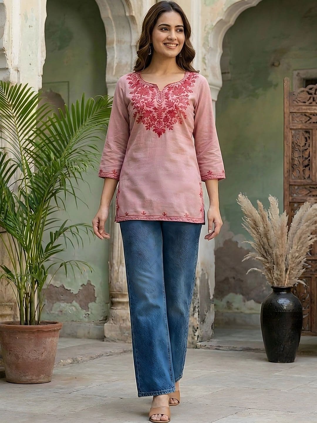Sangria Women Ethnic Motifs Embroidered Thread Work Kurta - view 1