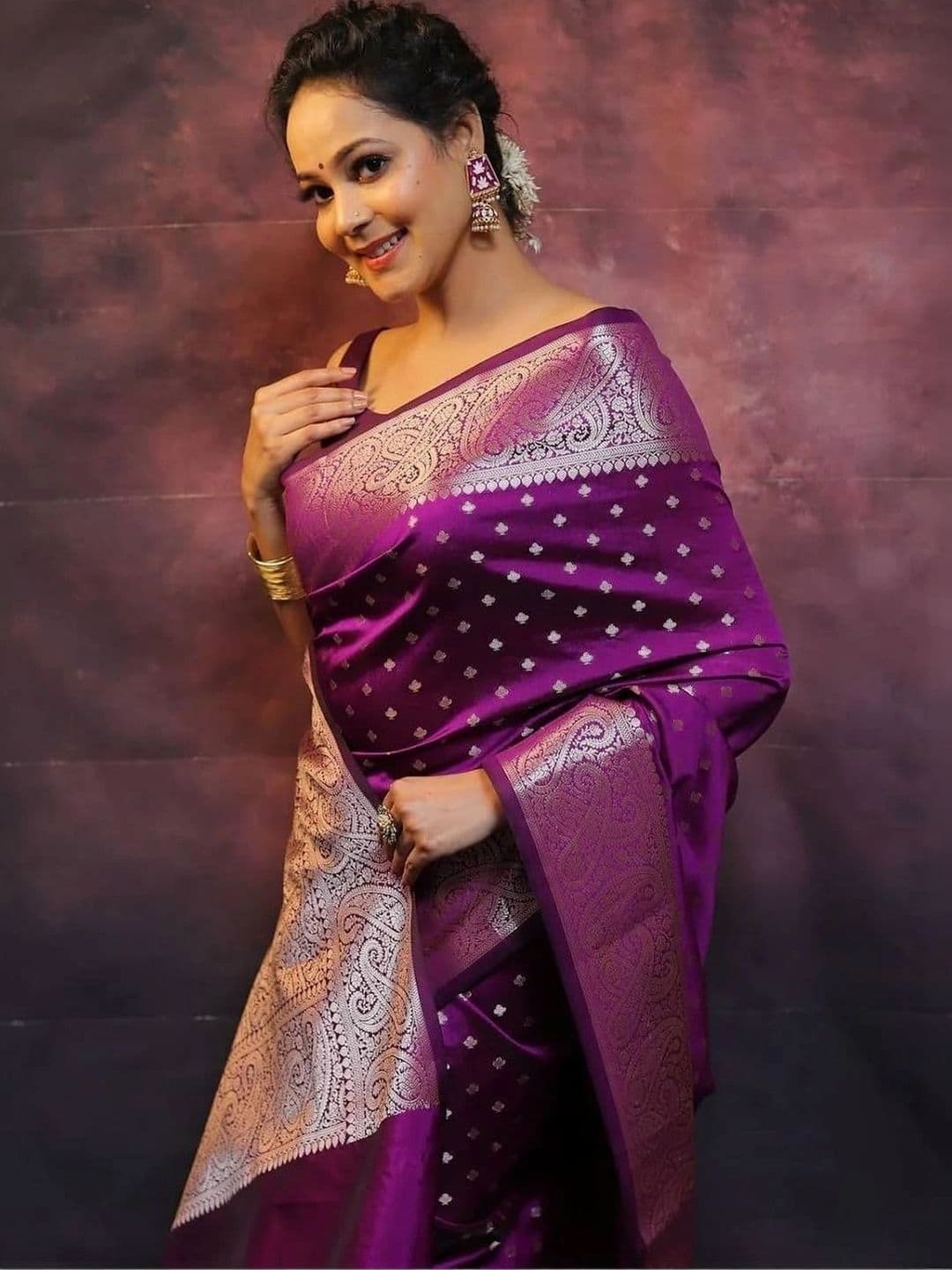 Zankhi Hosiery Woven Design Zari Art Silk Banarasi Saree thumbnail 6