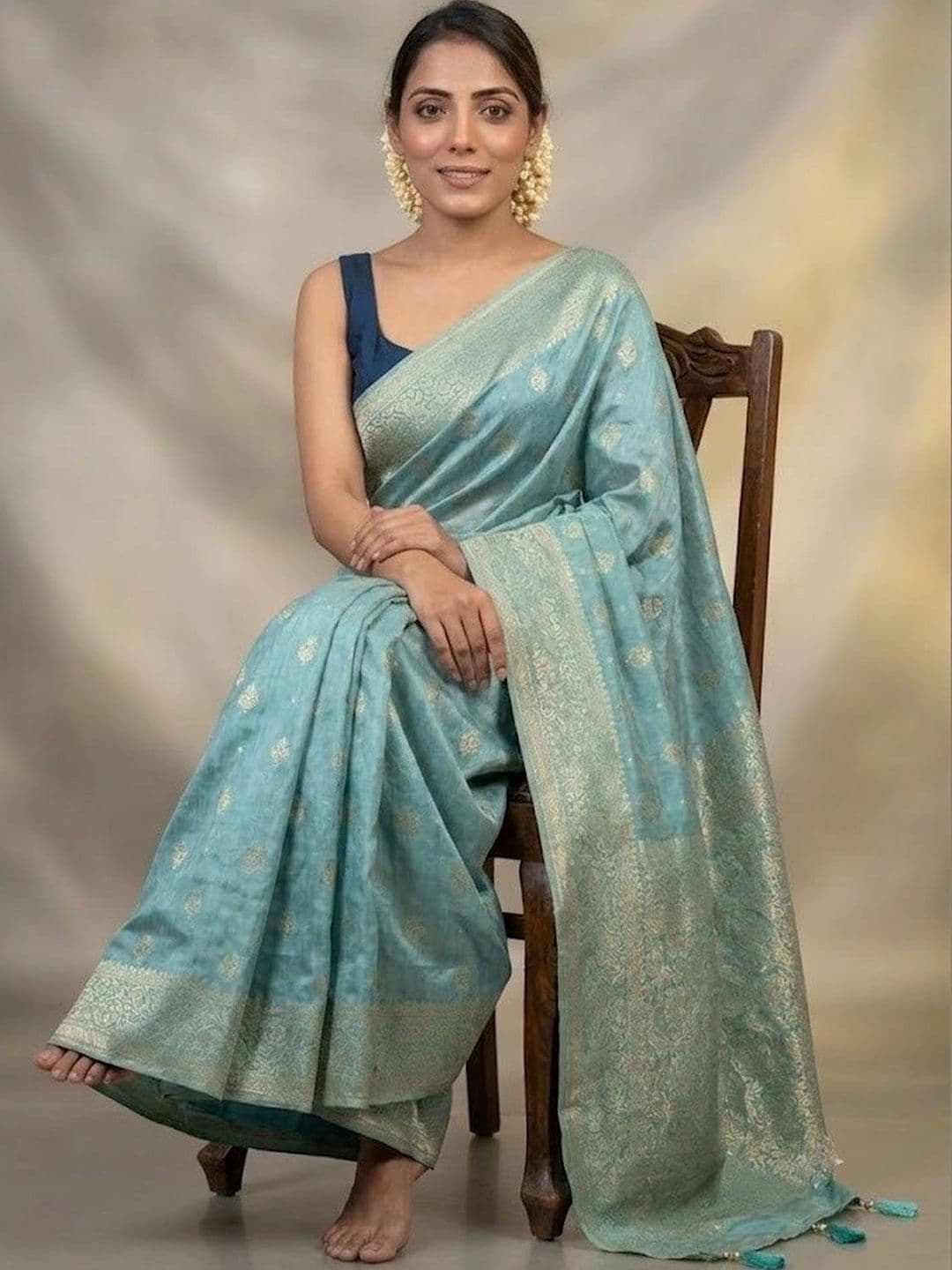 7Eleven Fashion Woven Design Zari Art Silk Banarasi Saree thumbnail 3