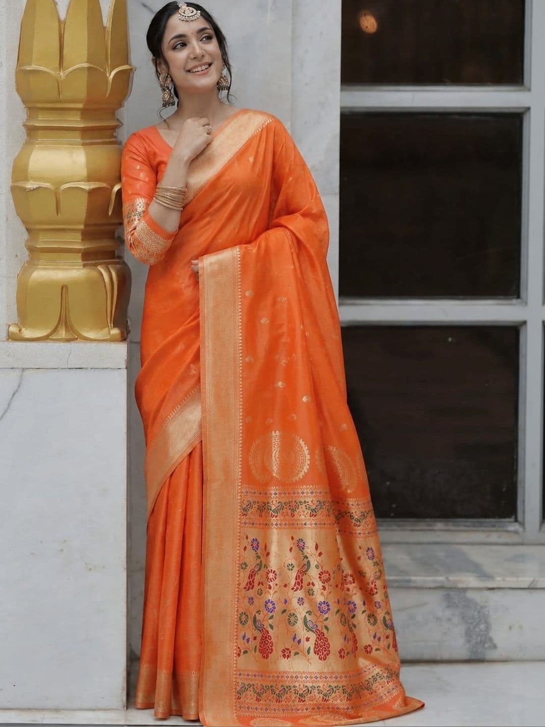 vastranagari Woven Design Zari Art Silk Designer Banarasi Saree - view 1