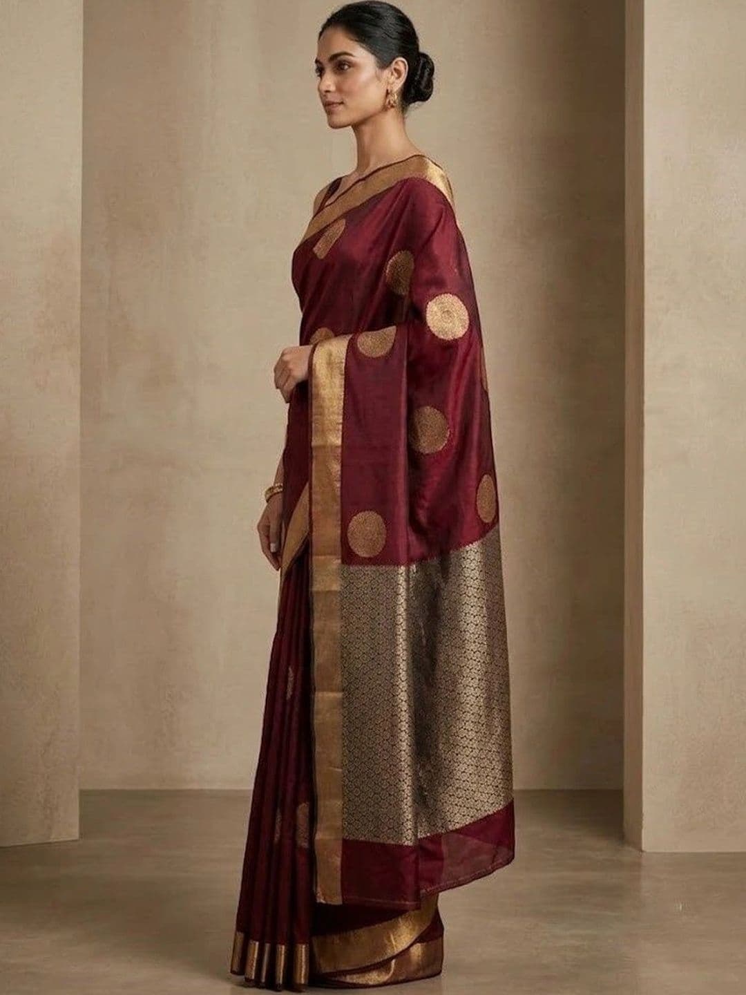 VelvetHue Woven Design Zari Art Silk Banarasi Saree thumbnail 3