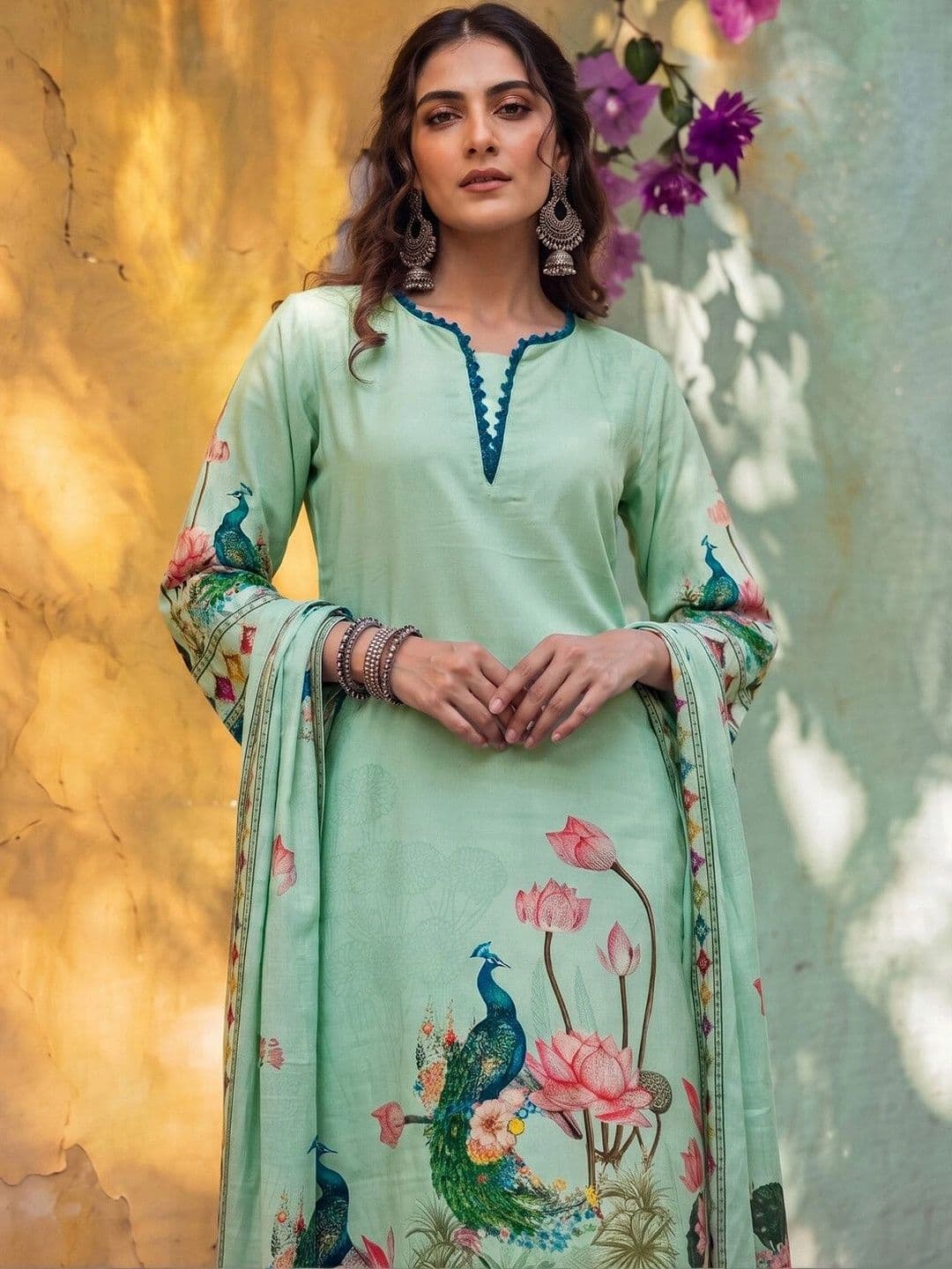 SASSIC Women Floral Printed Regular Kurta with Palazzos & With Dupatta thumbnail 2