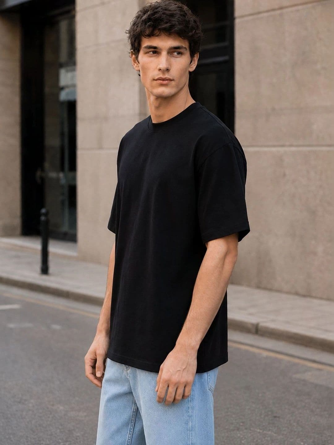 HERE&NOW Men Round Neck Solid T-shirt Black thumbnail 5