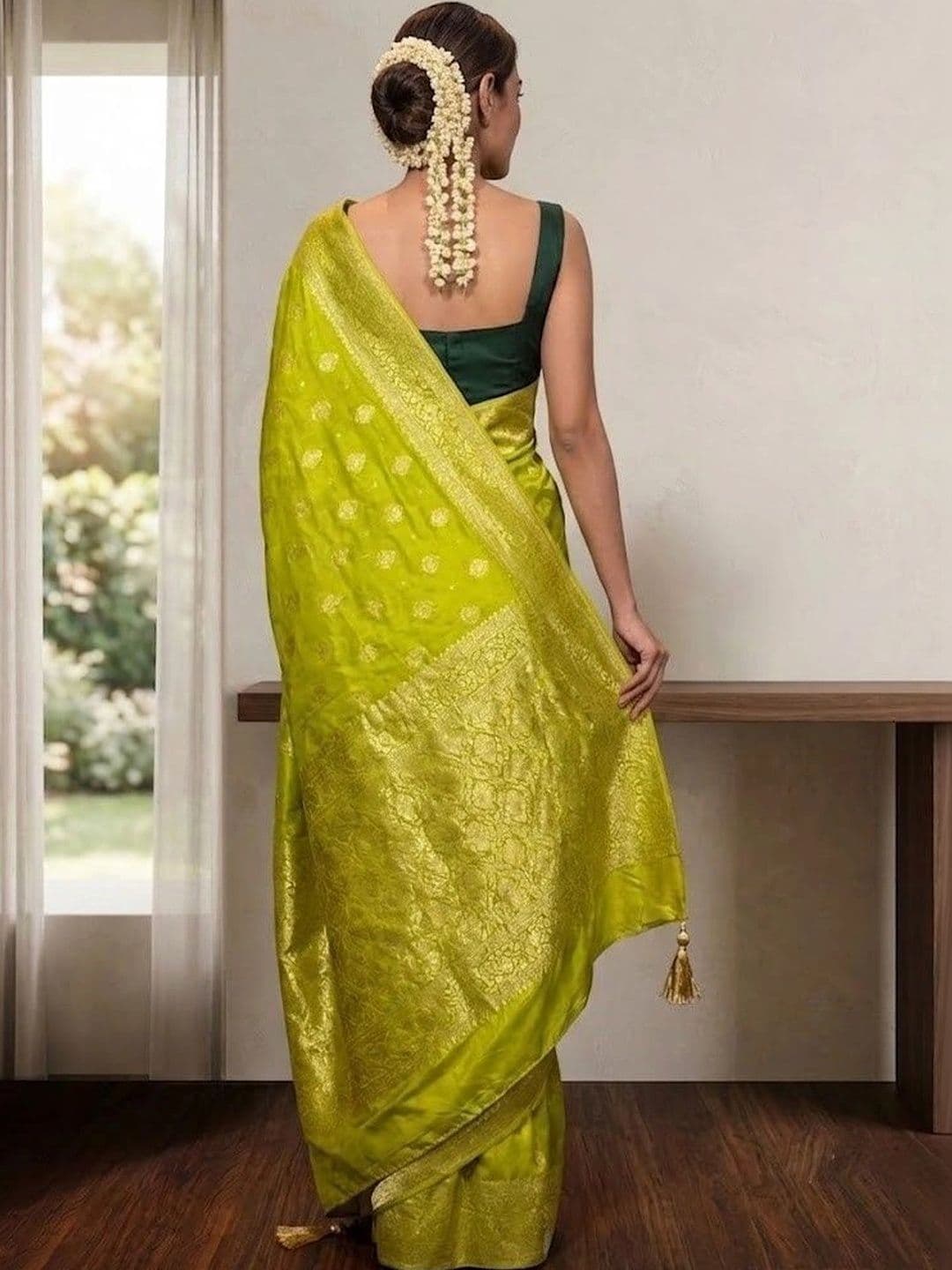 Bhagirath Fashion Woven Design Zari Art Silk Banarasi Saree thumbnail 2