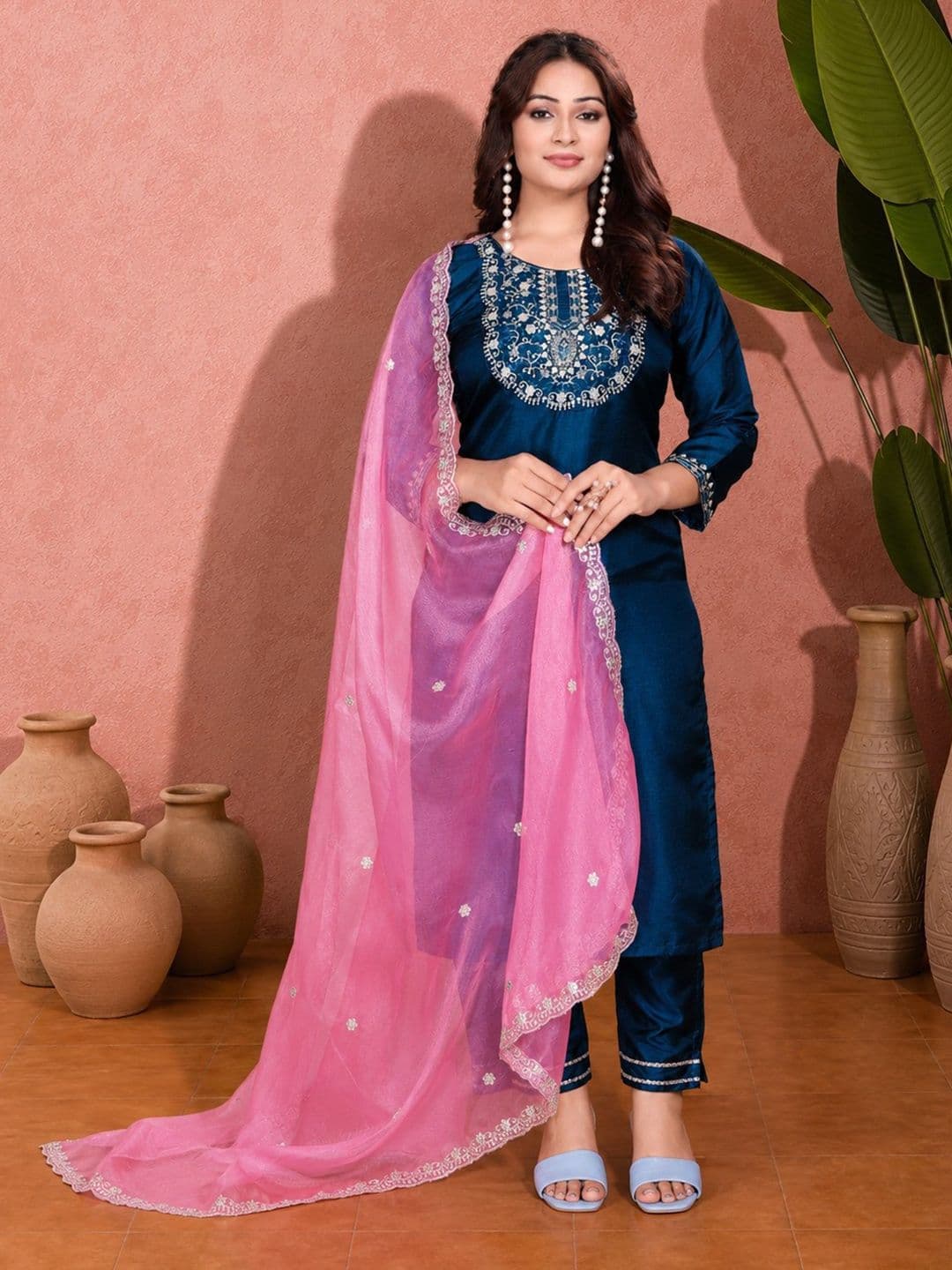 Sangria Motifs Embroidered Regular Thread Work Kurta with Trousers & With Dupatta thumbnail 3
