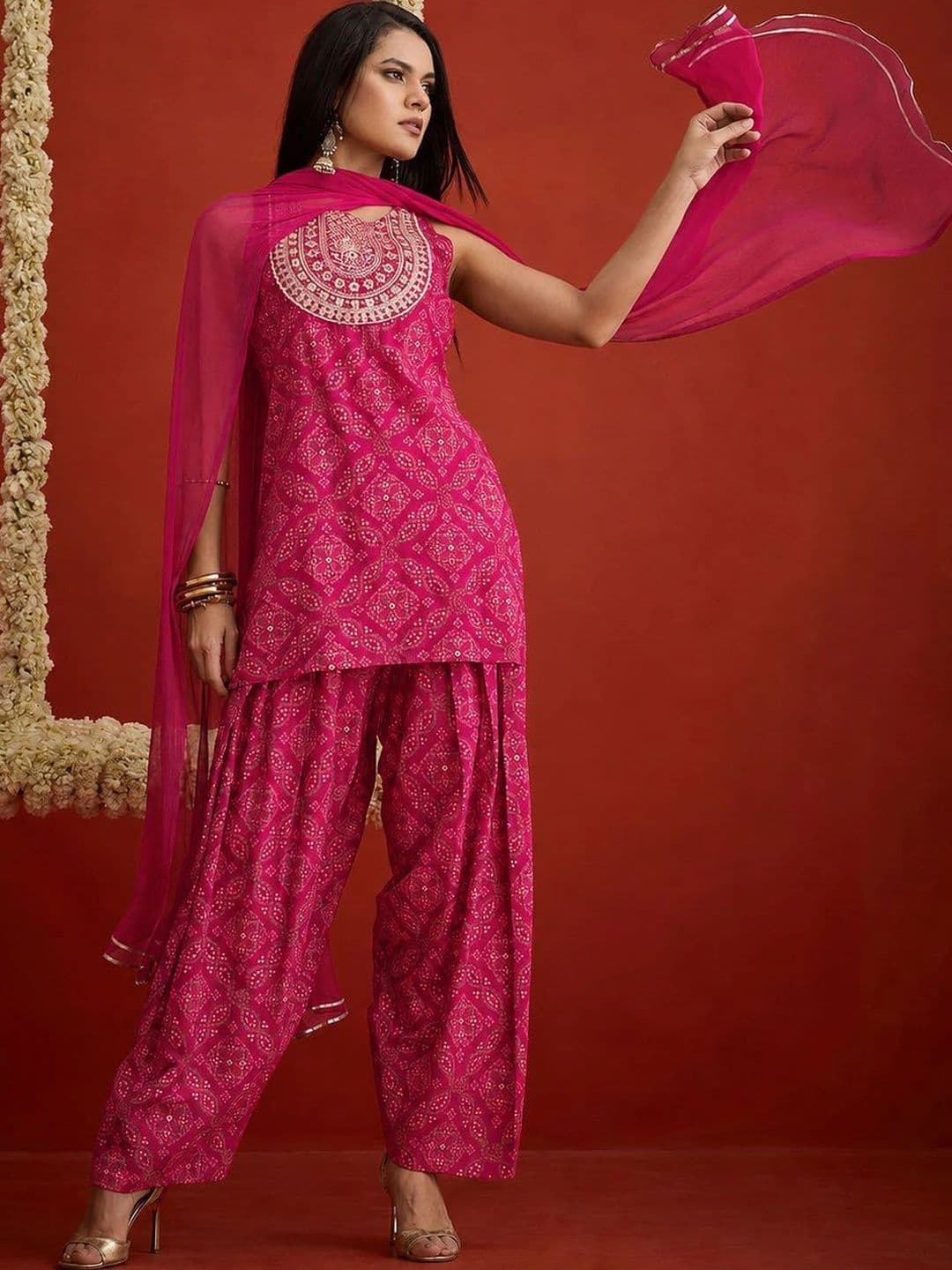 Stylum Women Ethnic Motifs Printed Regular Thread Work Kurta with Patiala & With Dupatta thumbnail 2