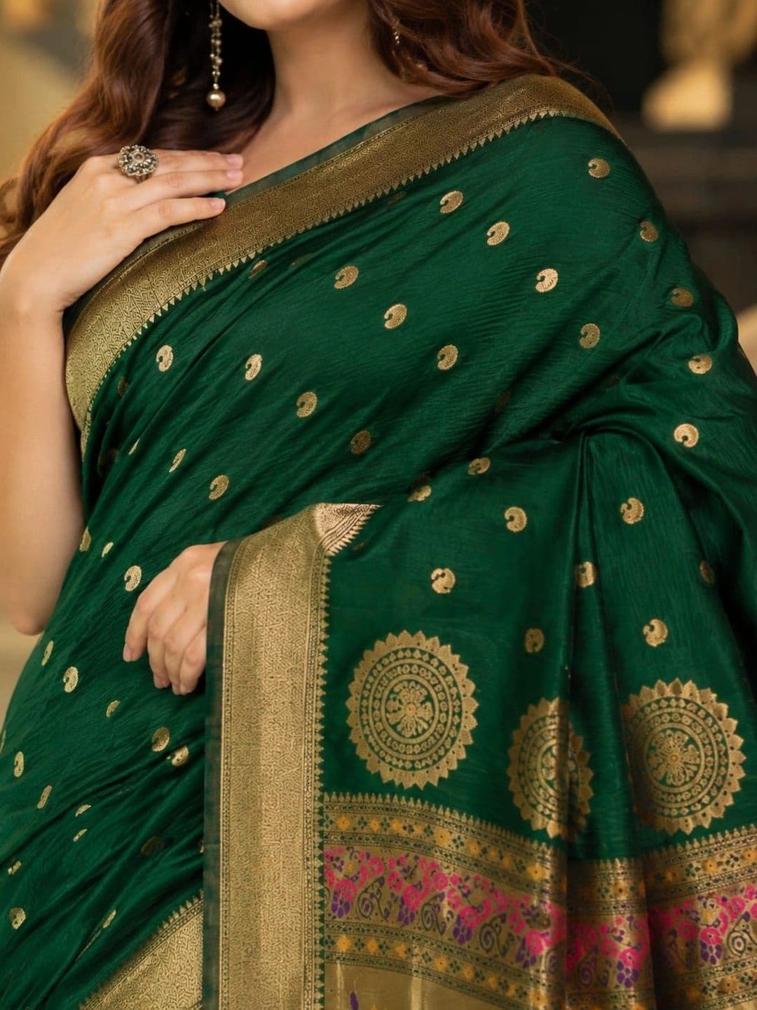 Veera Collection Woven Design Zari Art Silk Designer Banarasi Saree thumbnail 4