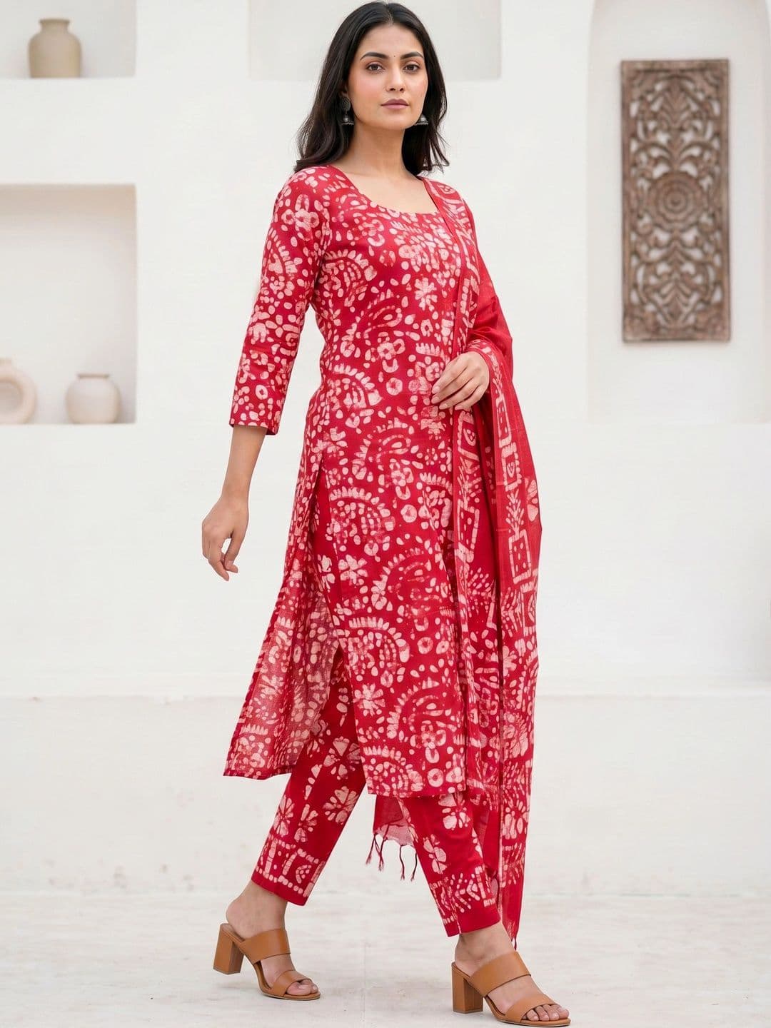 Mollika Printed Unstitched Dress Material thumbnail 4