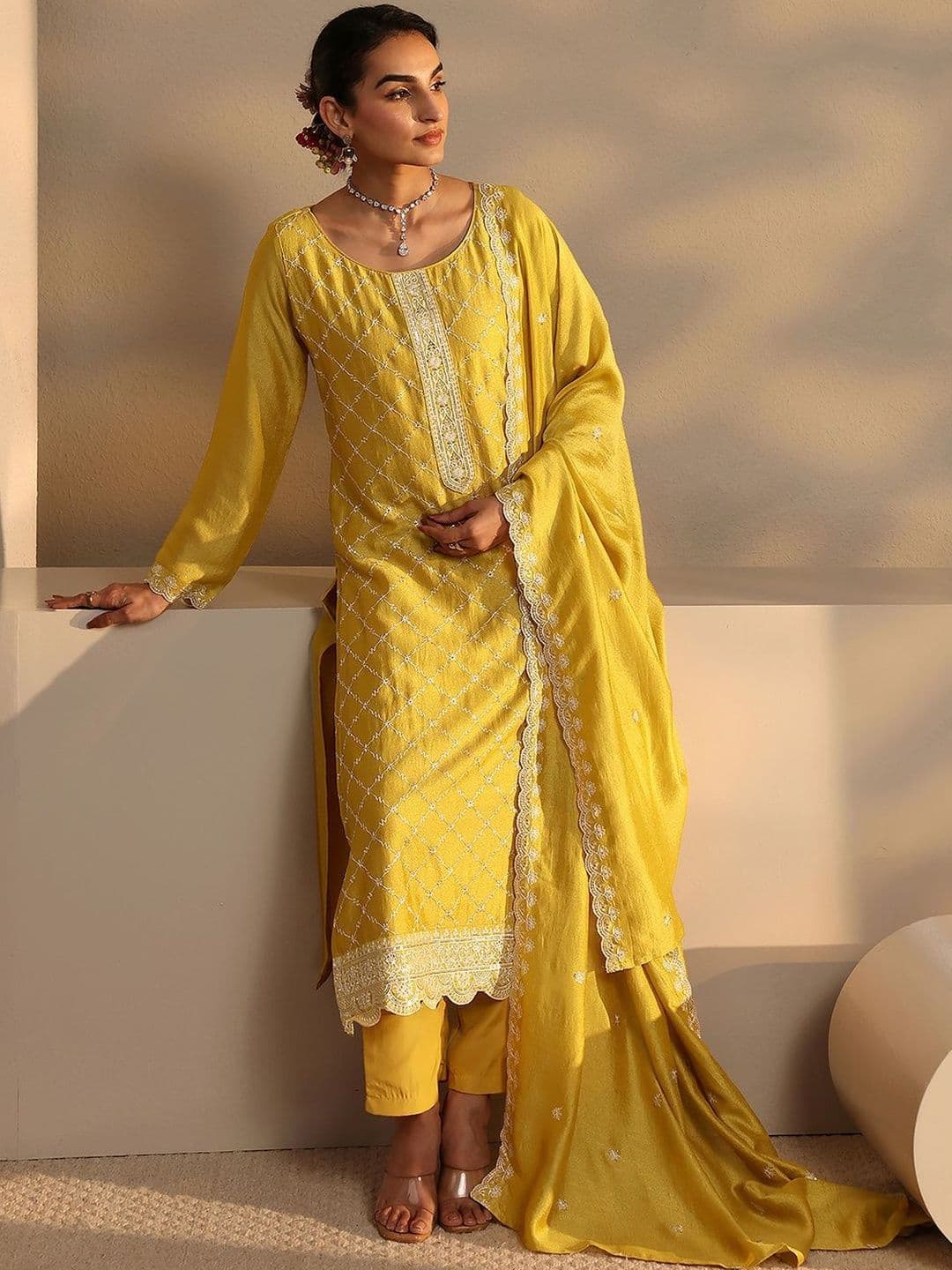 Libas Women Ethnic Motifs Embroidered Regular Thread Work Kurta with Trousers & With Dupatta thumbnail 3