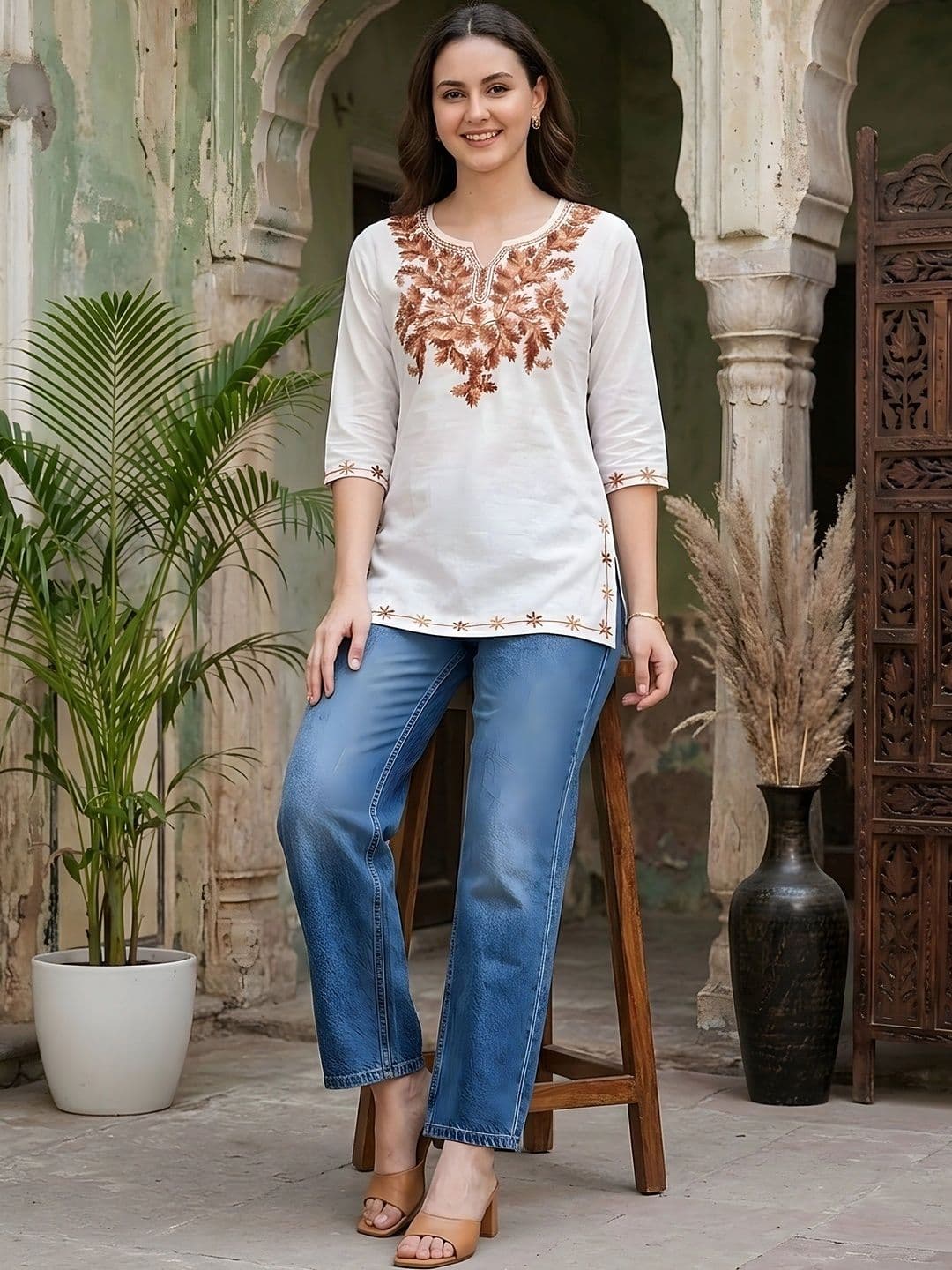 Sangria Women Cotton Embroidered Thread Work Kurta thumbnail 4