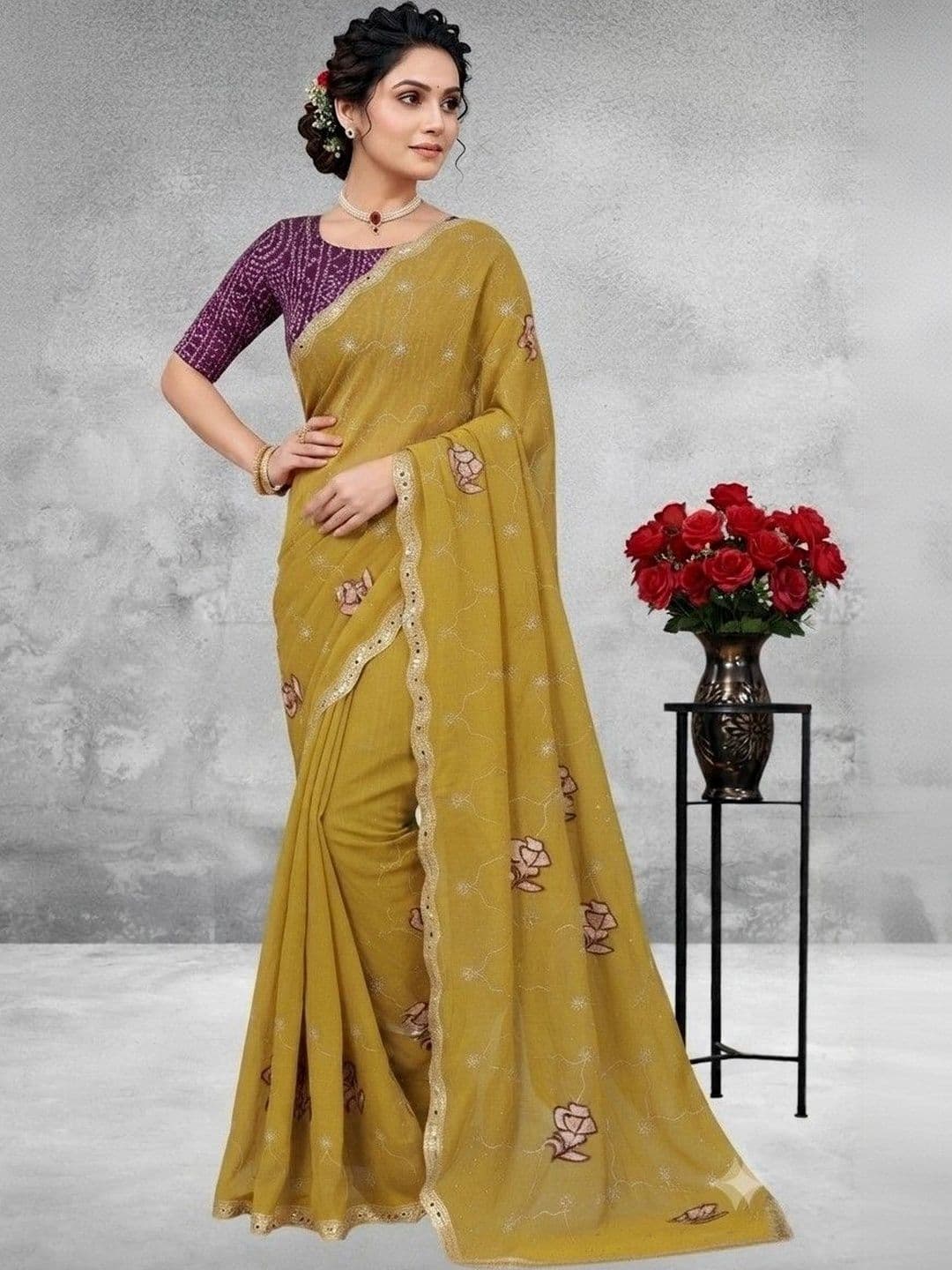 SmileyFashion Floral Embroidered Poly Georgette Saree thumbnail 2