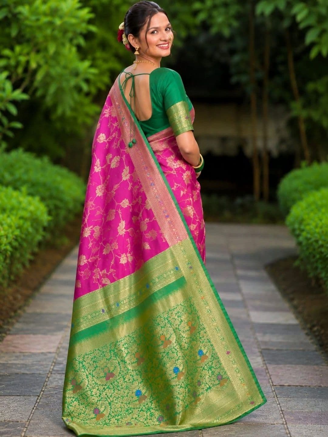 Veera Collection Woven Design Zari Art Silk Designer Banarasi Saree thumbnail 2