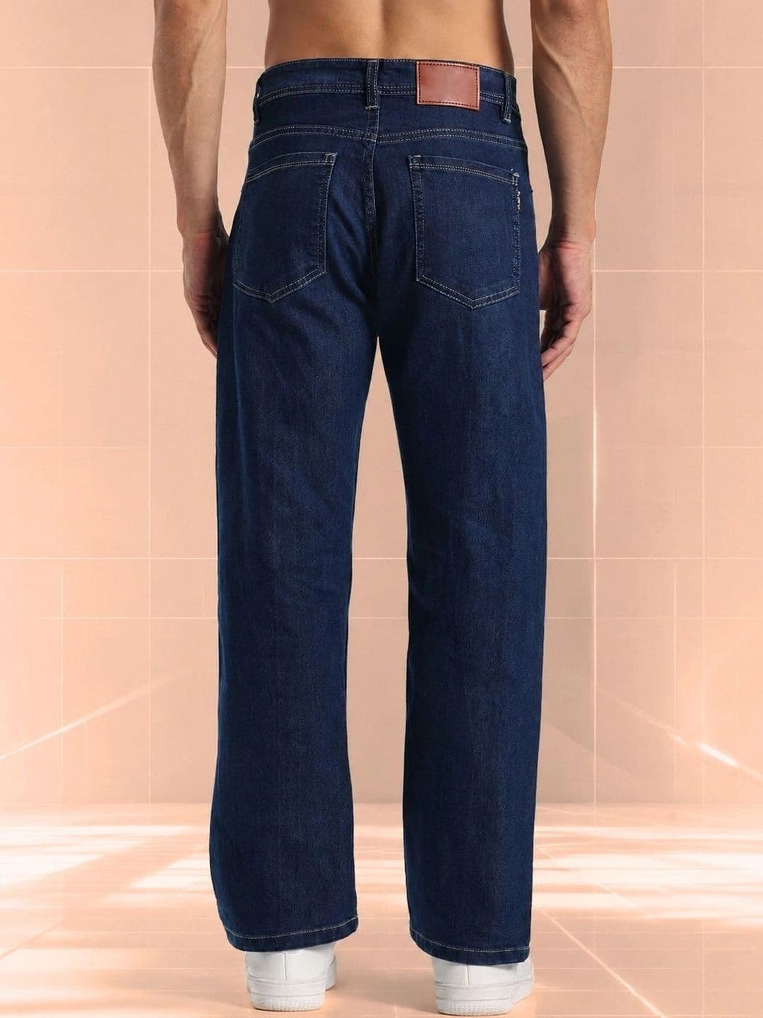 SYNZO Men Comfort Relaxed Fit Mid-Rise Jeans thumbnail 6