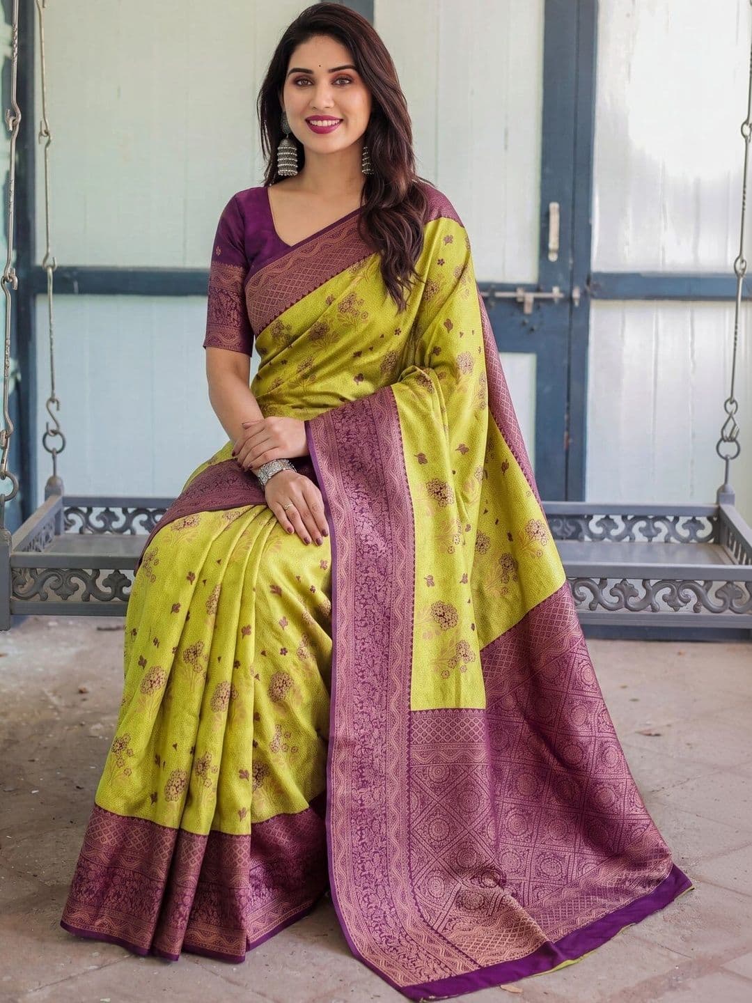 VS MALL Ethnic Motifs Zari Banarasi Saree thumbnail 5