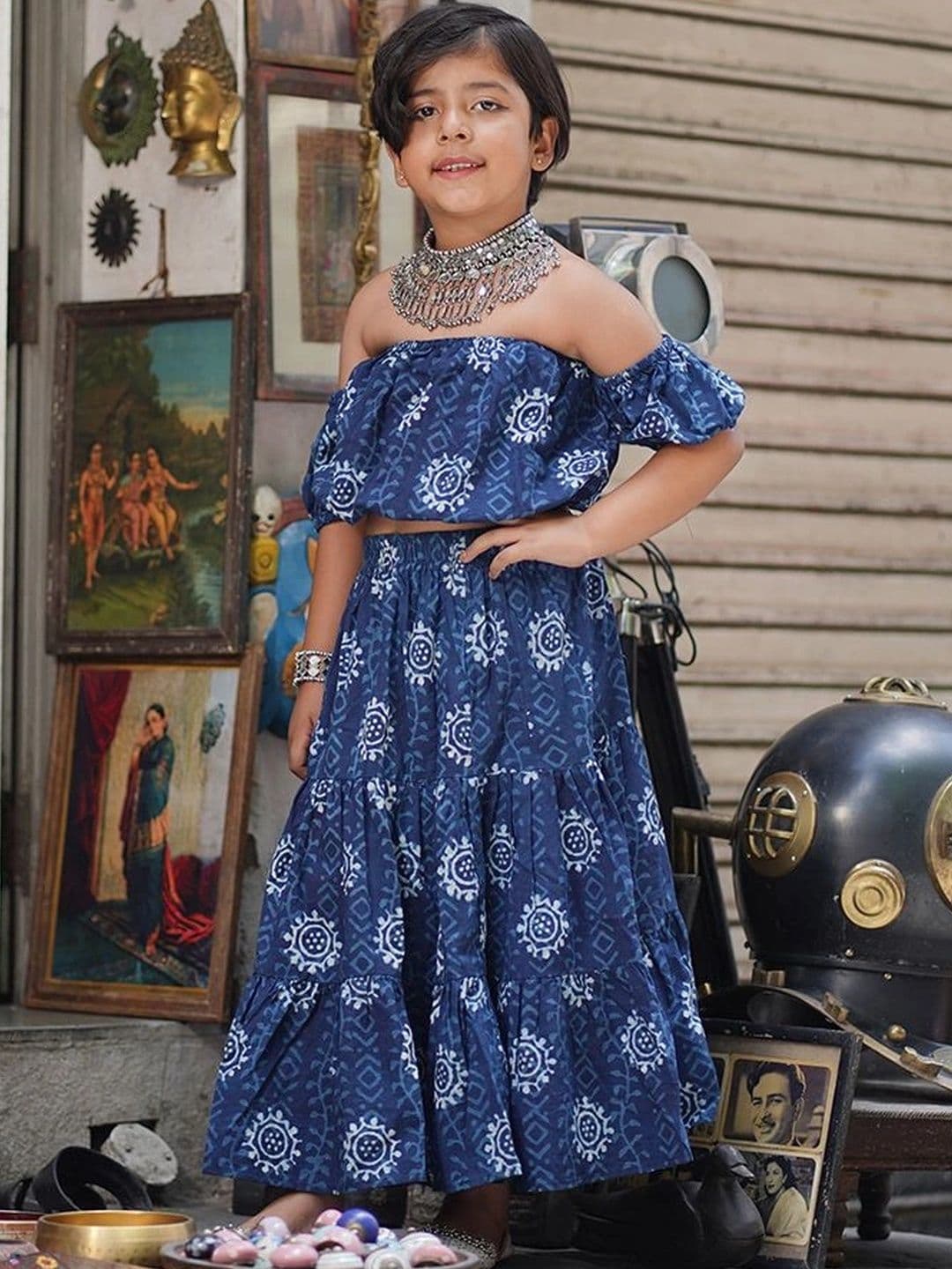 Laad Girls Printed Block Print Ready to Wear Lehenga & thumbnail 2