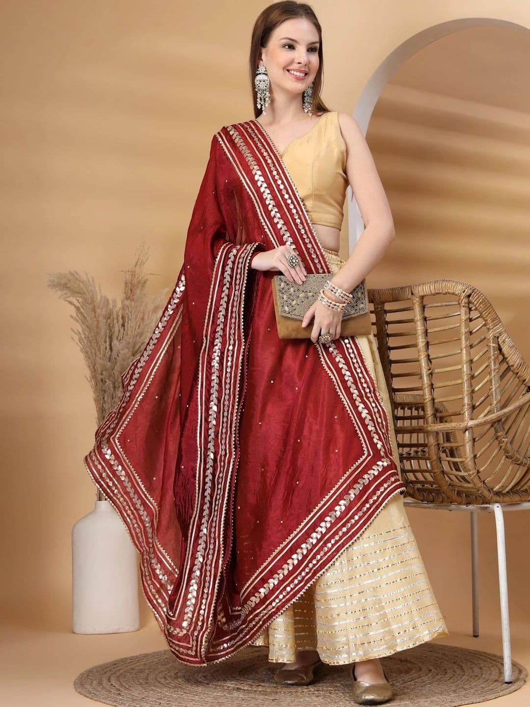KALINI Dupatta with Sequinned thumbnail 5