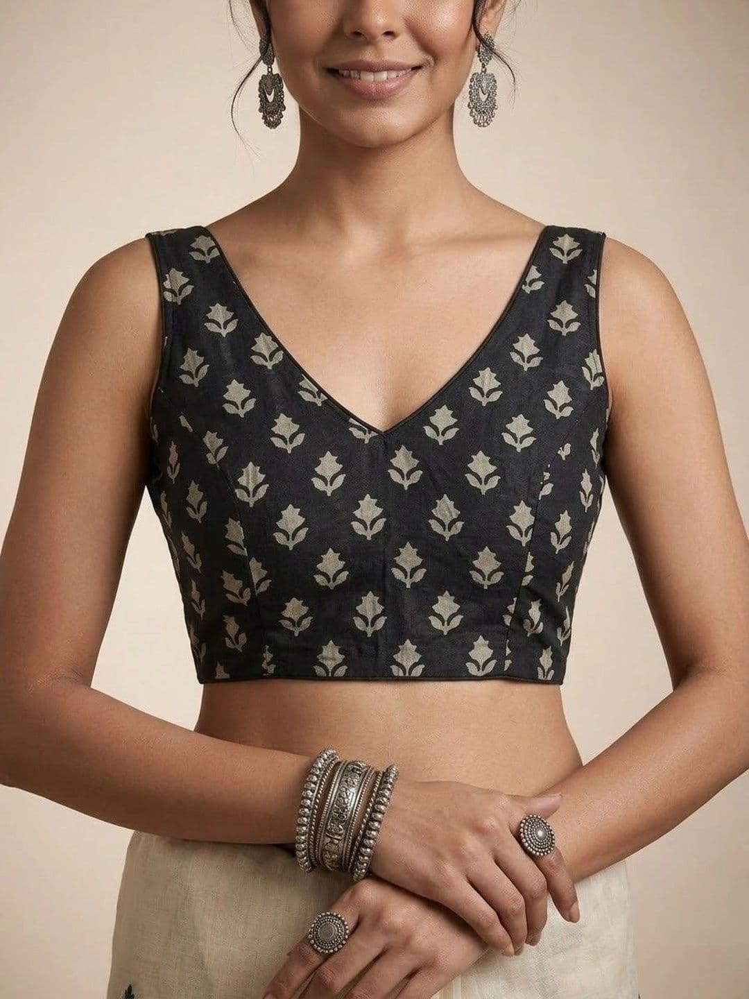 Anouk Silk Blend Ikat Saree thumbnail 6