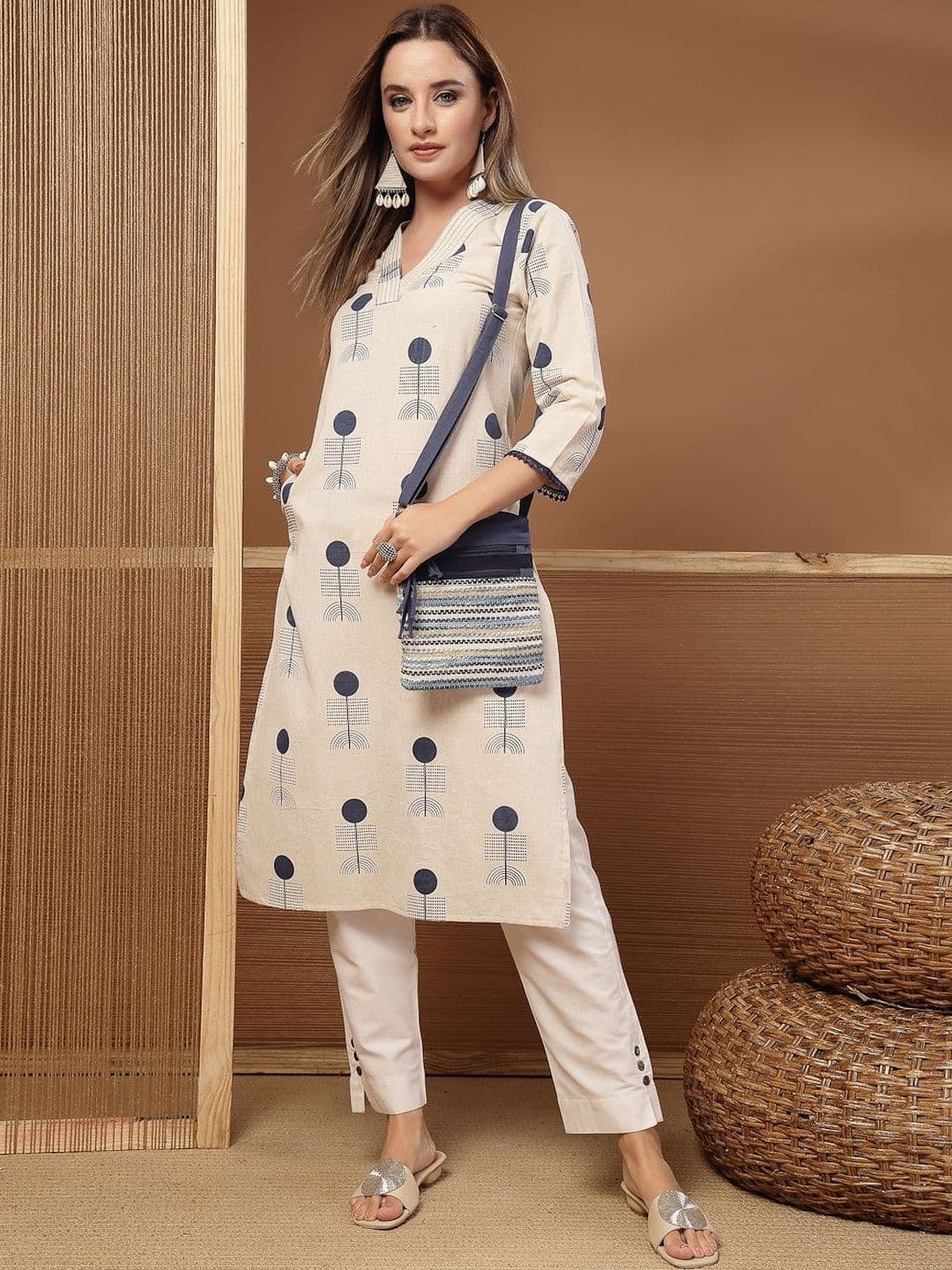 Stylum Women Geometric Printed Thread Work Floral Dobby Kurta thumbnail 2