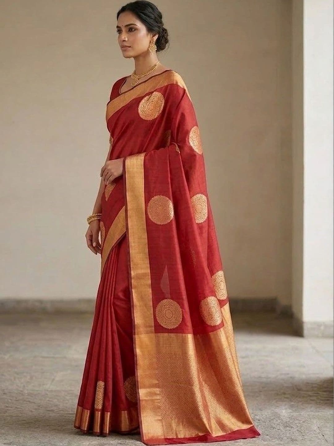 ZARA STAR Woven Design Zari Art Silk Banarasi Saree thumbnail 3