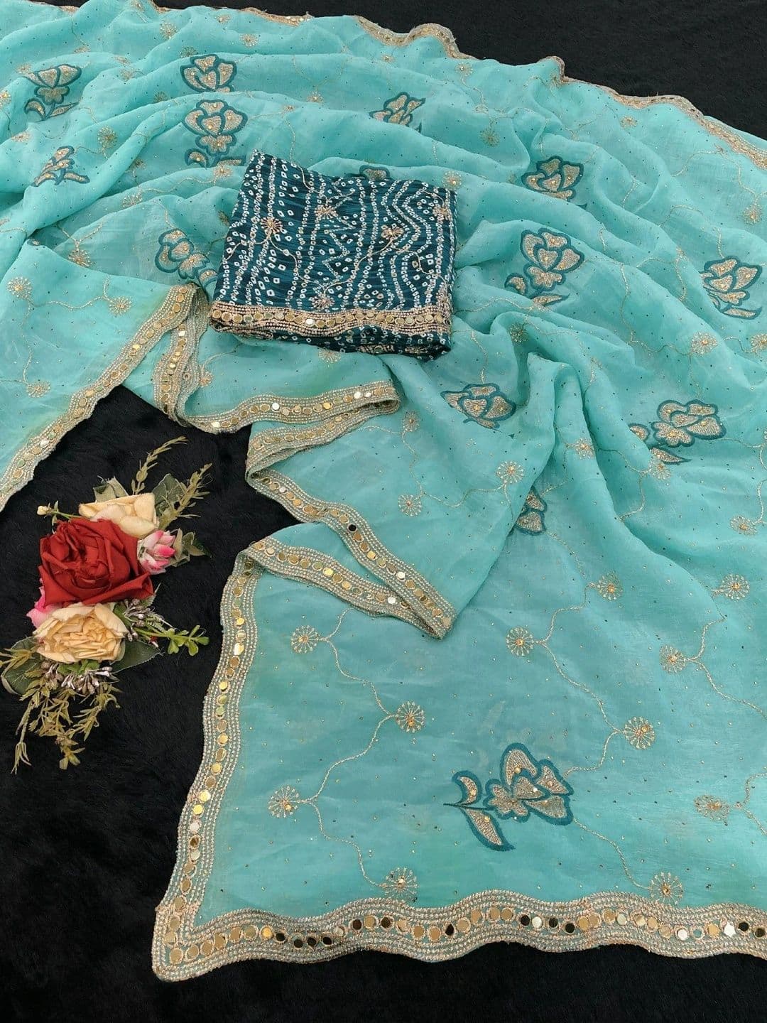SmileyFashion Floral Embroidered Poly Georgette Saree thumbnail 6
