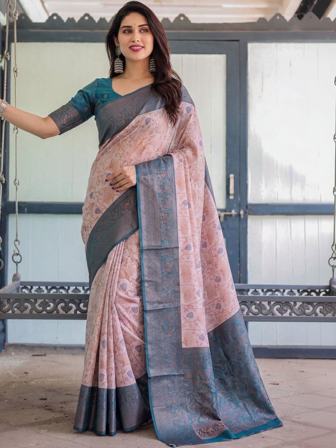 VS MALL Woven Design Zari Banarasi Saree thumbnail 3