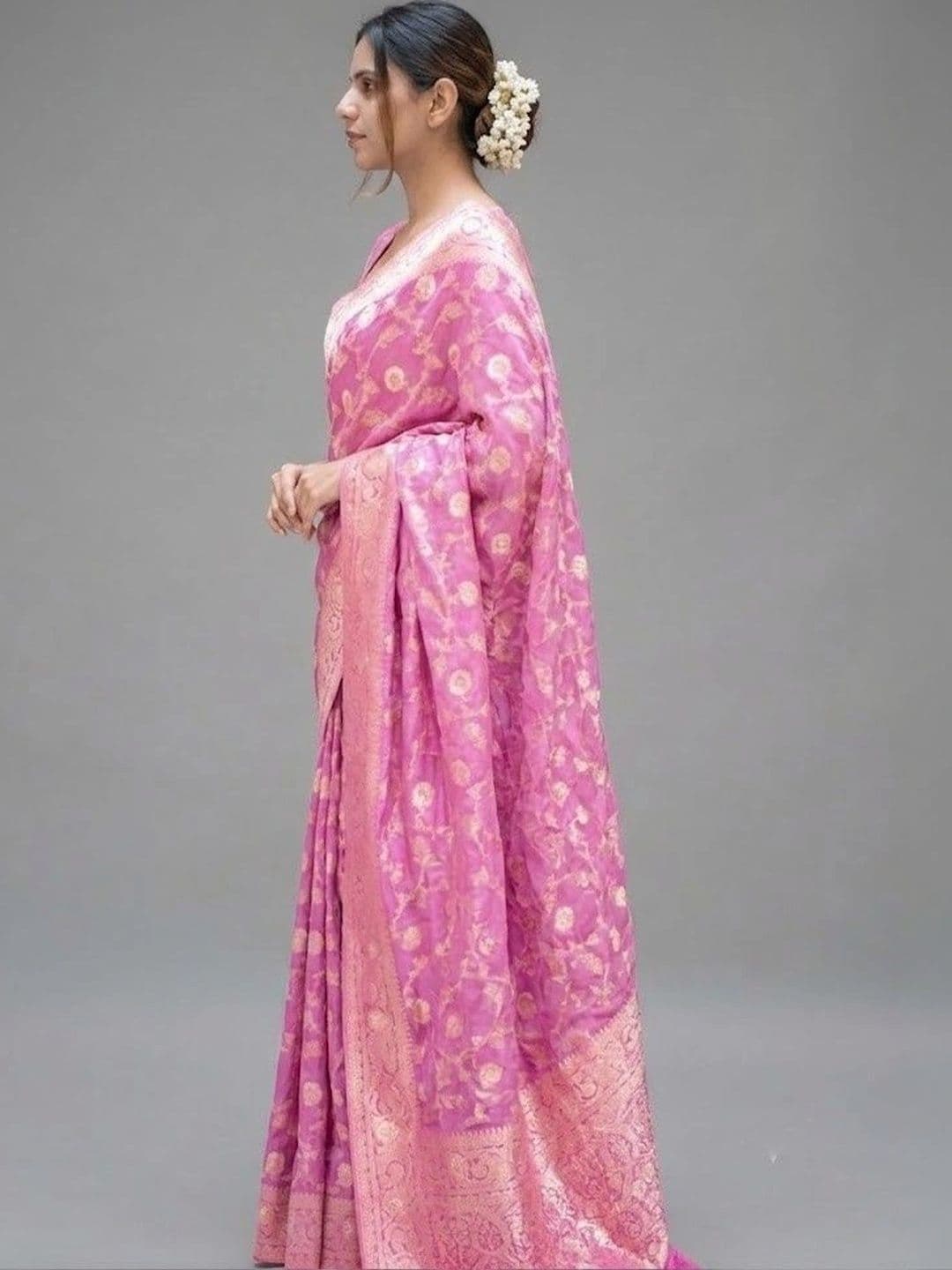 Okom Woven Design Zari Art Silk Banarasi Saree thumbnail 3