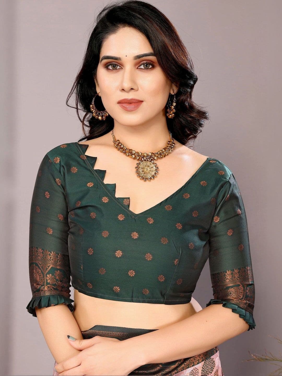 VS MALL Woven Design Zari Banarasi Saree thumbnail 5