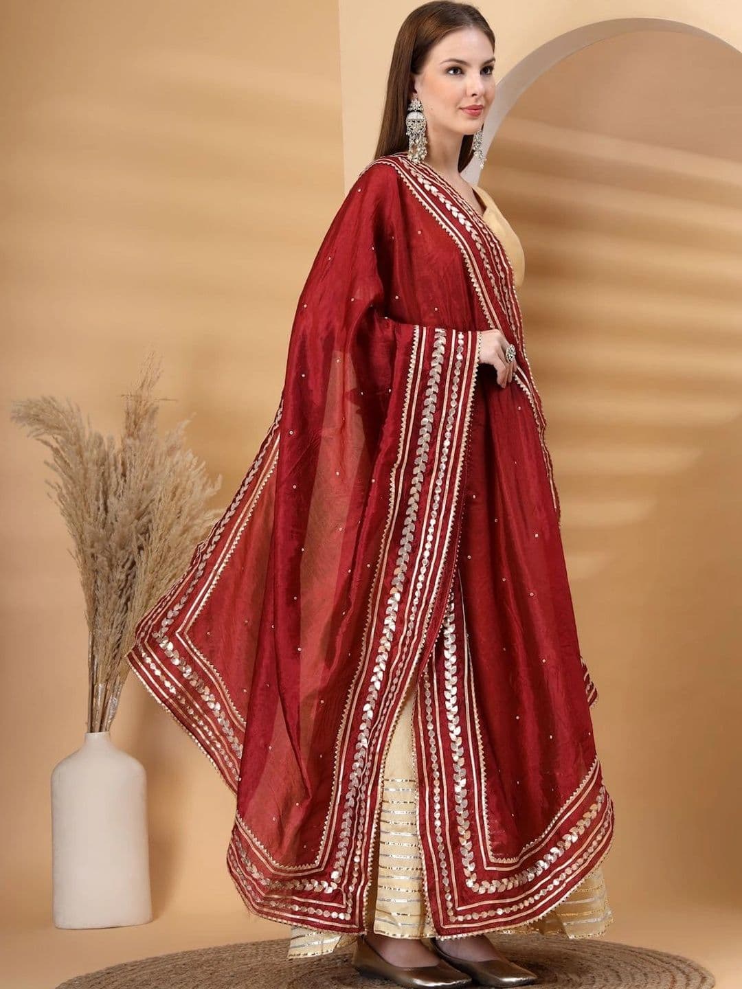 KALINI Dupatta with Sequinned thumbnail 2