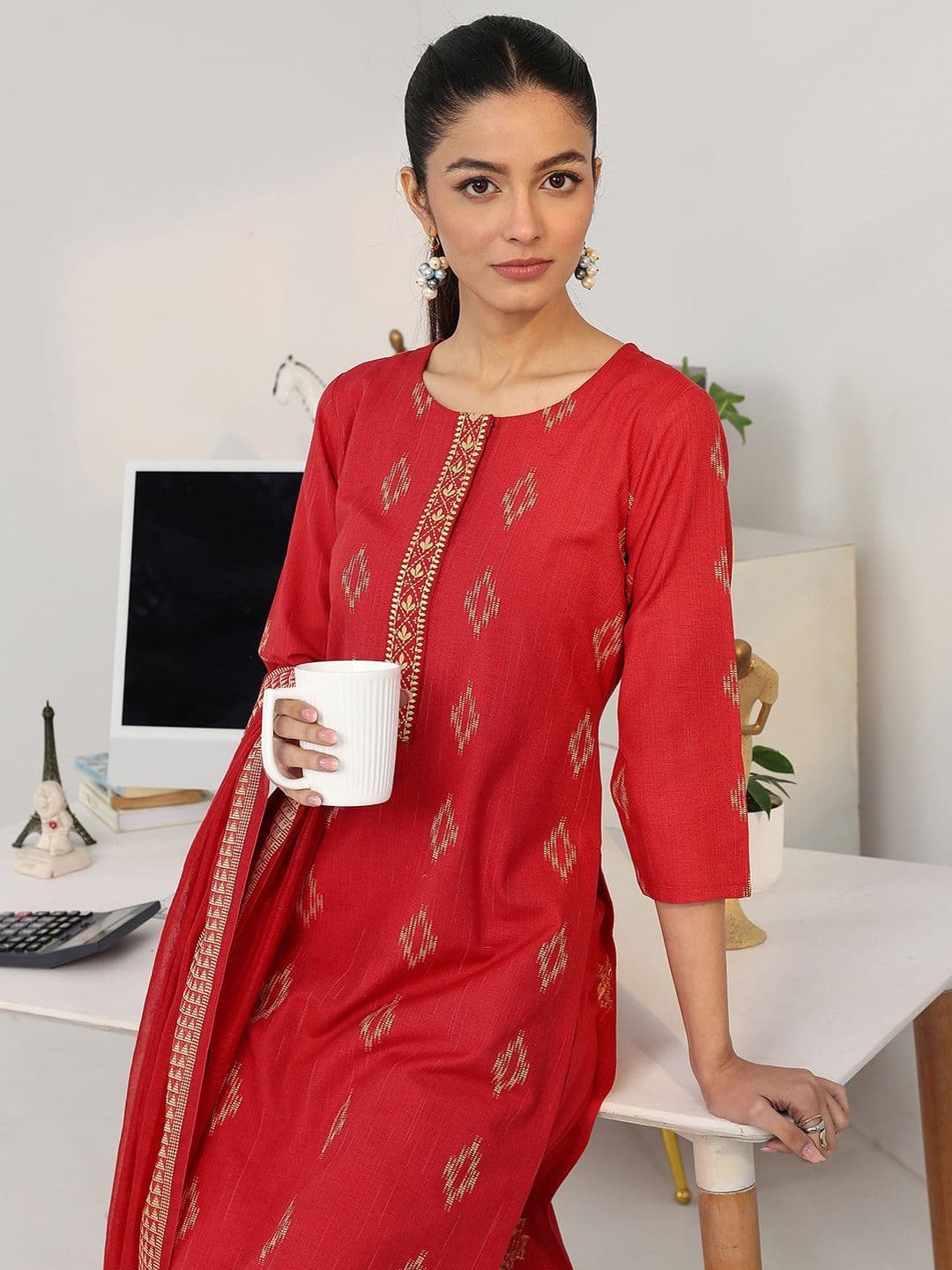 Gerua By Libas Women Ethnic Motifs Printed Regular Kurta with Trousers & With Dupatta thumbnail 3