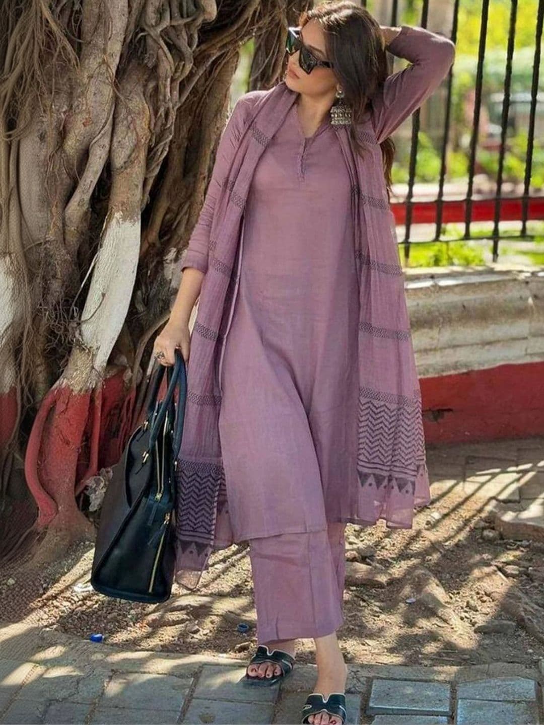 Panzora Women Ethnic Motifs Regular Kurta with Trousers & With Dupatta thumbnail 3