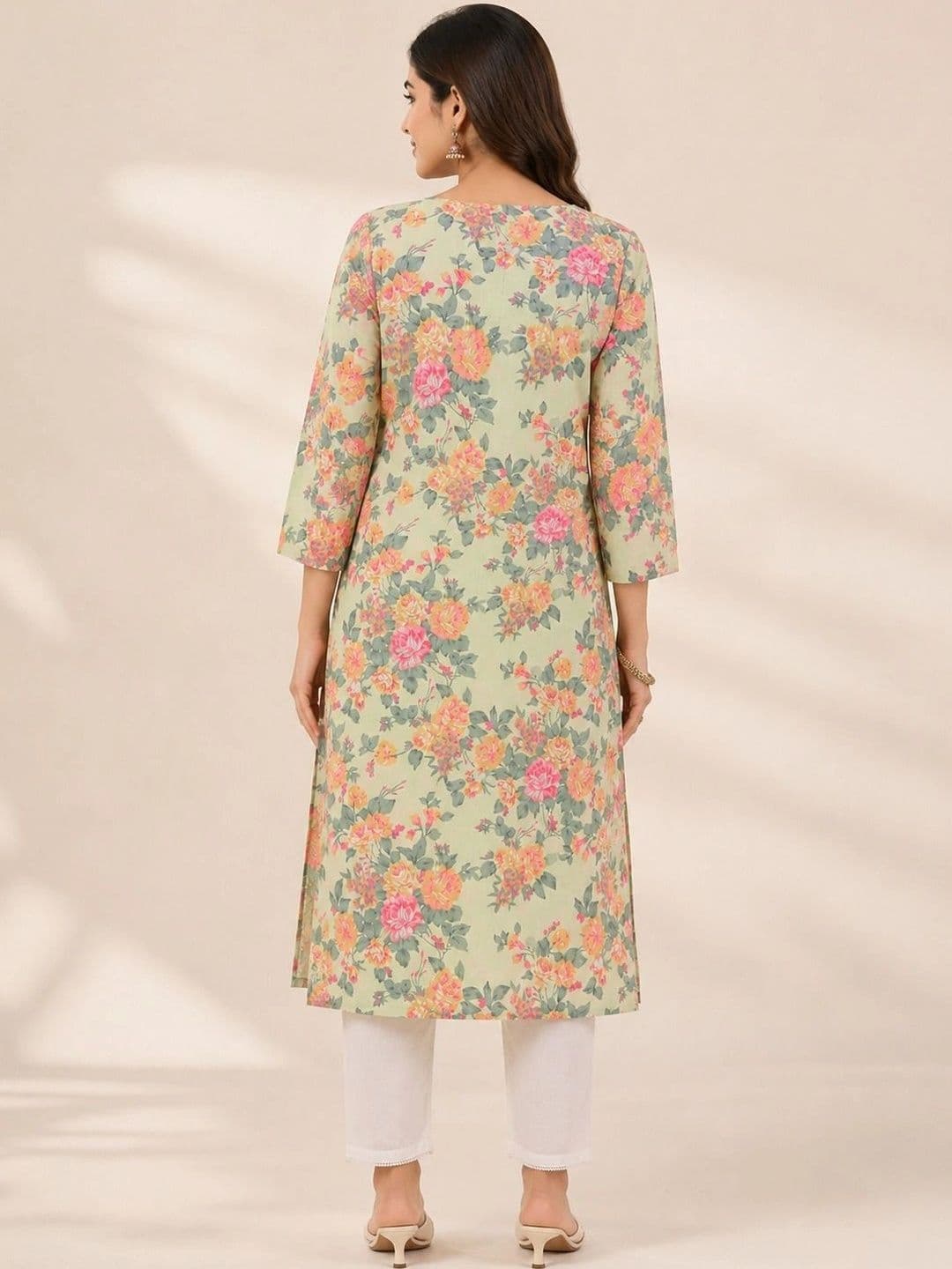 Anouk Women Floral Printed Floral Kurta thumbnail 3