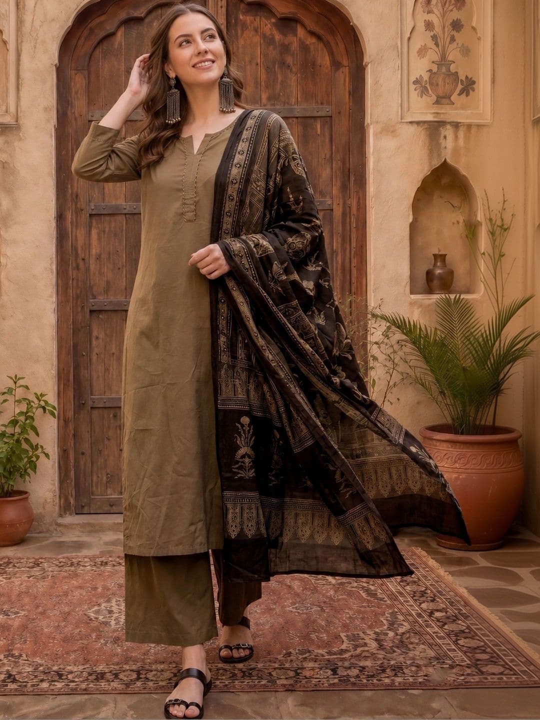 Sangria Women Ethnic Motifs Regular Kurta with Trousers & With Dupatta thumbnail 4