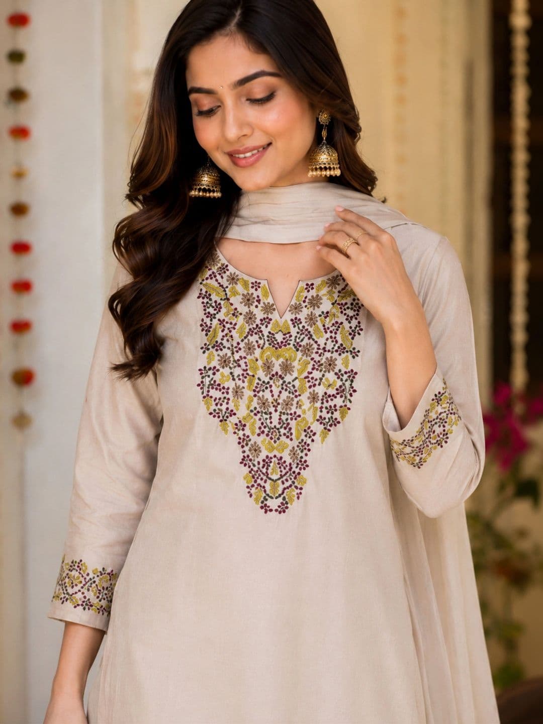 SZN Women Ethnic Motifs Embroidered Regular Thread Work Kurta with Trousers & With Dupatta thumbnail 3