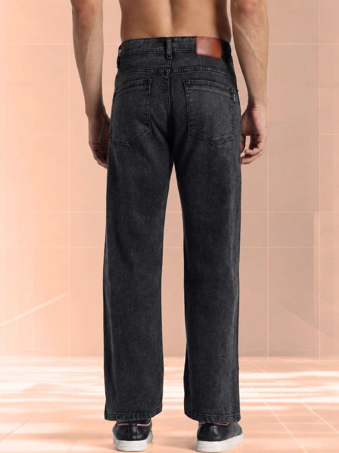 SYNZO Men Comfort Relaxed Fit Mid-Rise Jeans thumbnail 2