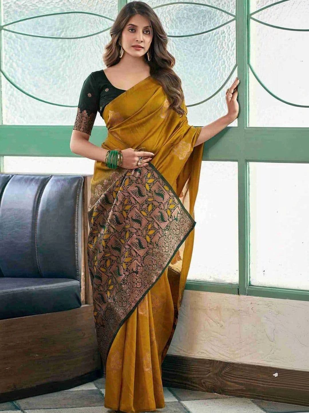 Aman's Impero Woven Design Zari Art Silk Banarasi Saree thumbnail 2