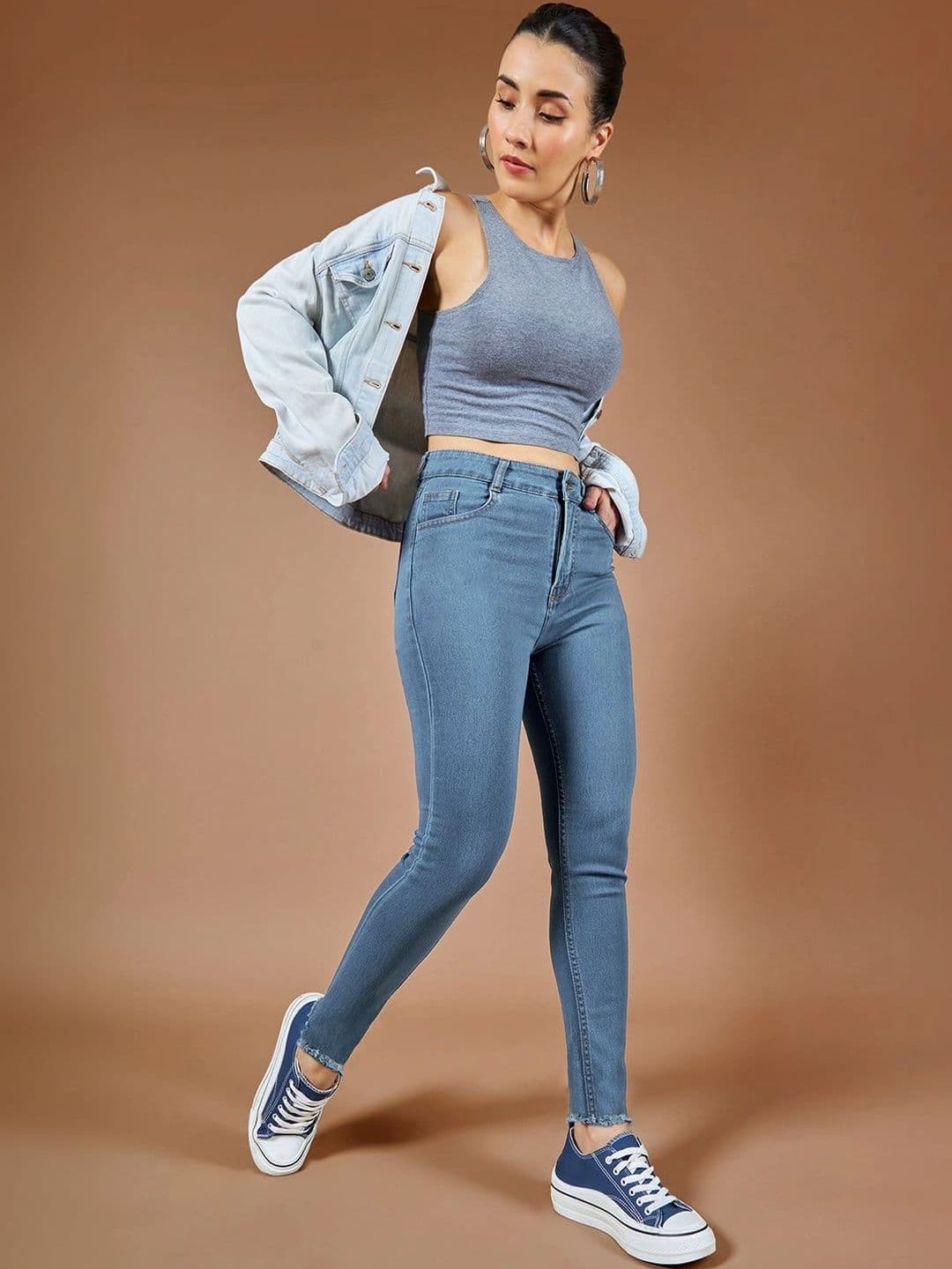 Roadster Women Skinny Fit High-Rise Cuffed Hem Stretchable Jeans thumbnail 6