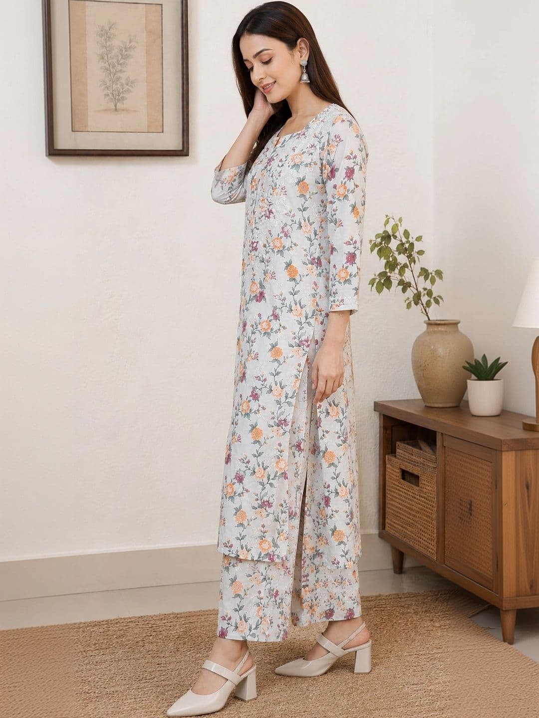 Corrdon Women Floral Printed Regular Thread Work Pure Cotton Kurta with Palazzos thumbnail 5