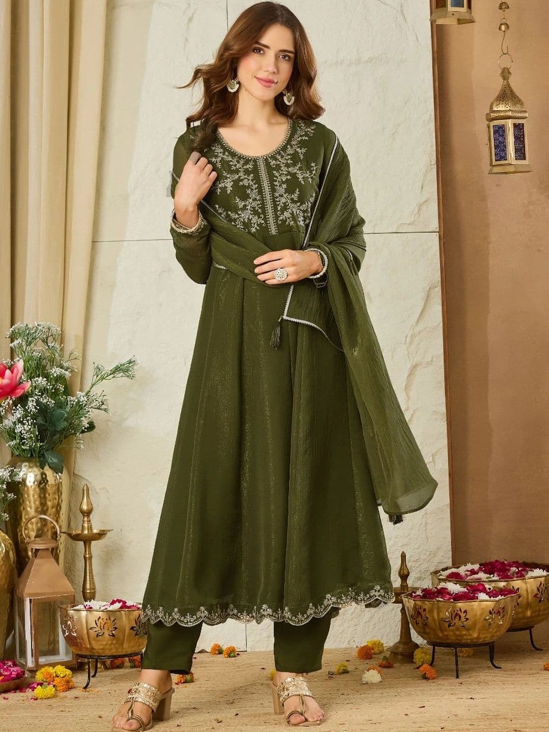 MOKOSH Women Ethnic Motifs Embroidered Empire Thread Work Pure Silk Kurta with Trousers & With Dupatta - view 1