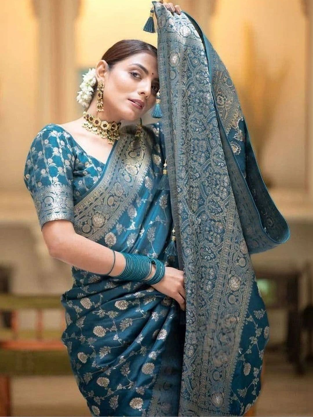 AJ FASHION PLUS Woven Design Zari Art Silk Banarasi Saree thumbnail 3