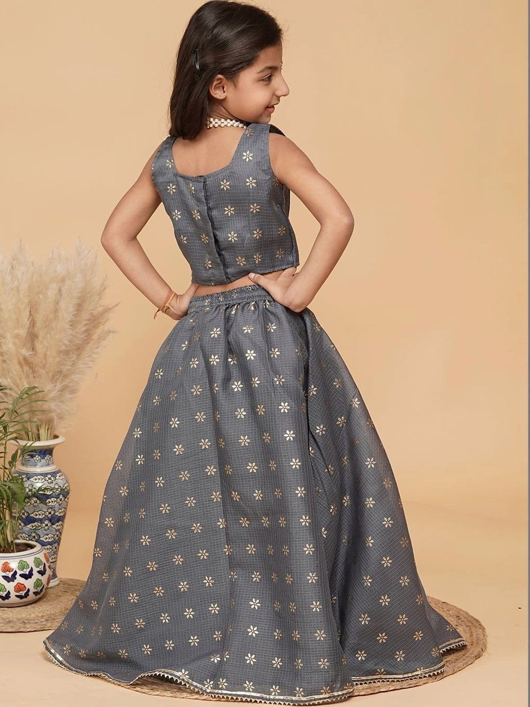 Laad Girls Printed Foil Print Ready to Wear Lehenga & Blouse With Dupatta thumbnail 4
