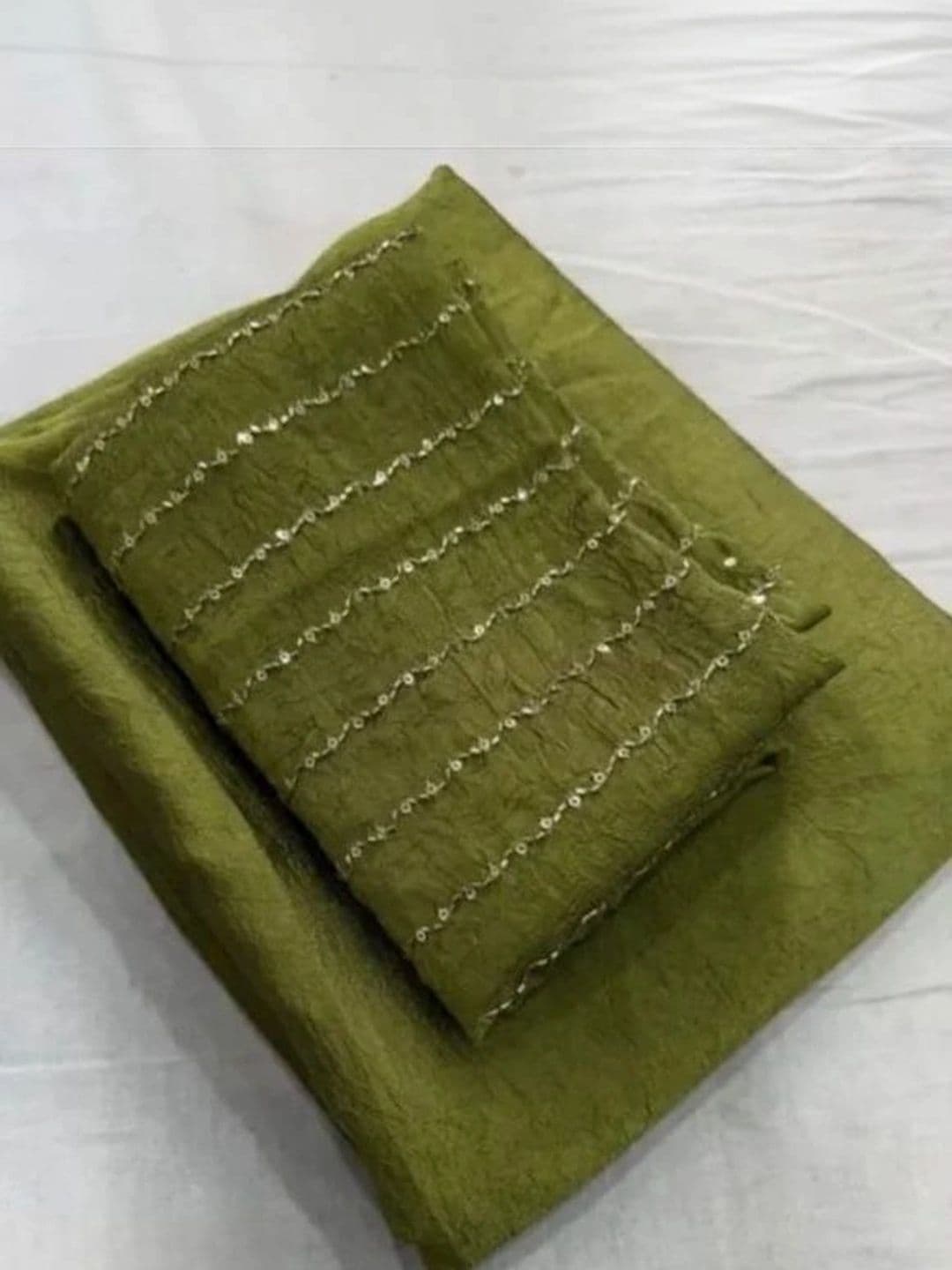 VRAGI Sequinned Saree thumbnail 2