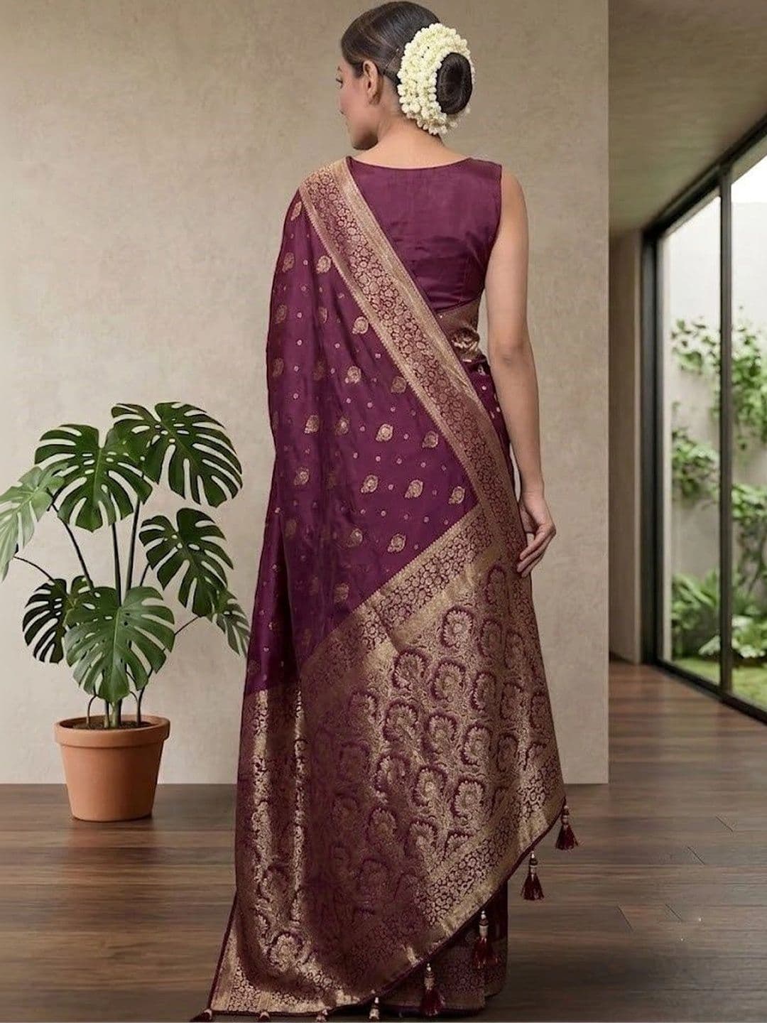 THE AQUARIUS Woven Design Zari Art Silk Banarasi Saree thumbnail 2