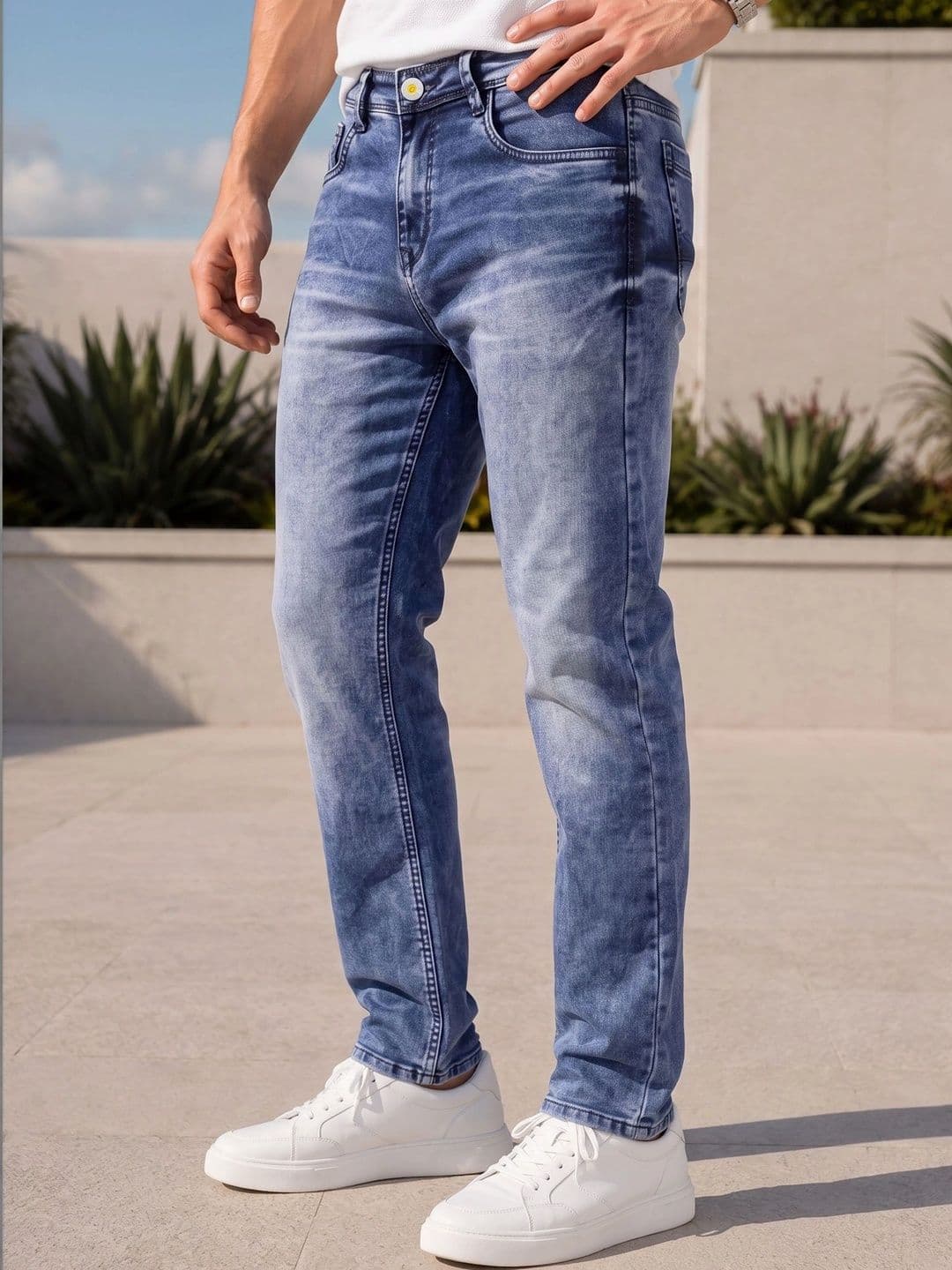 GEX Men Jean Relaxed Fit Mid-Rise Low Distress Jeans thumbnail 6