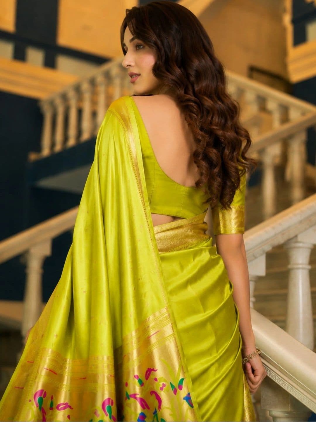 Veera Collection Woven Design Zari Art Silk Designer Banarasi Saree thumbnail 2
