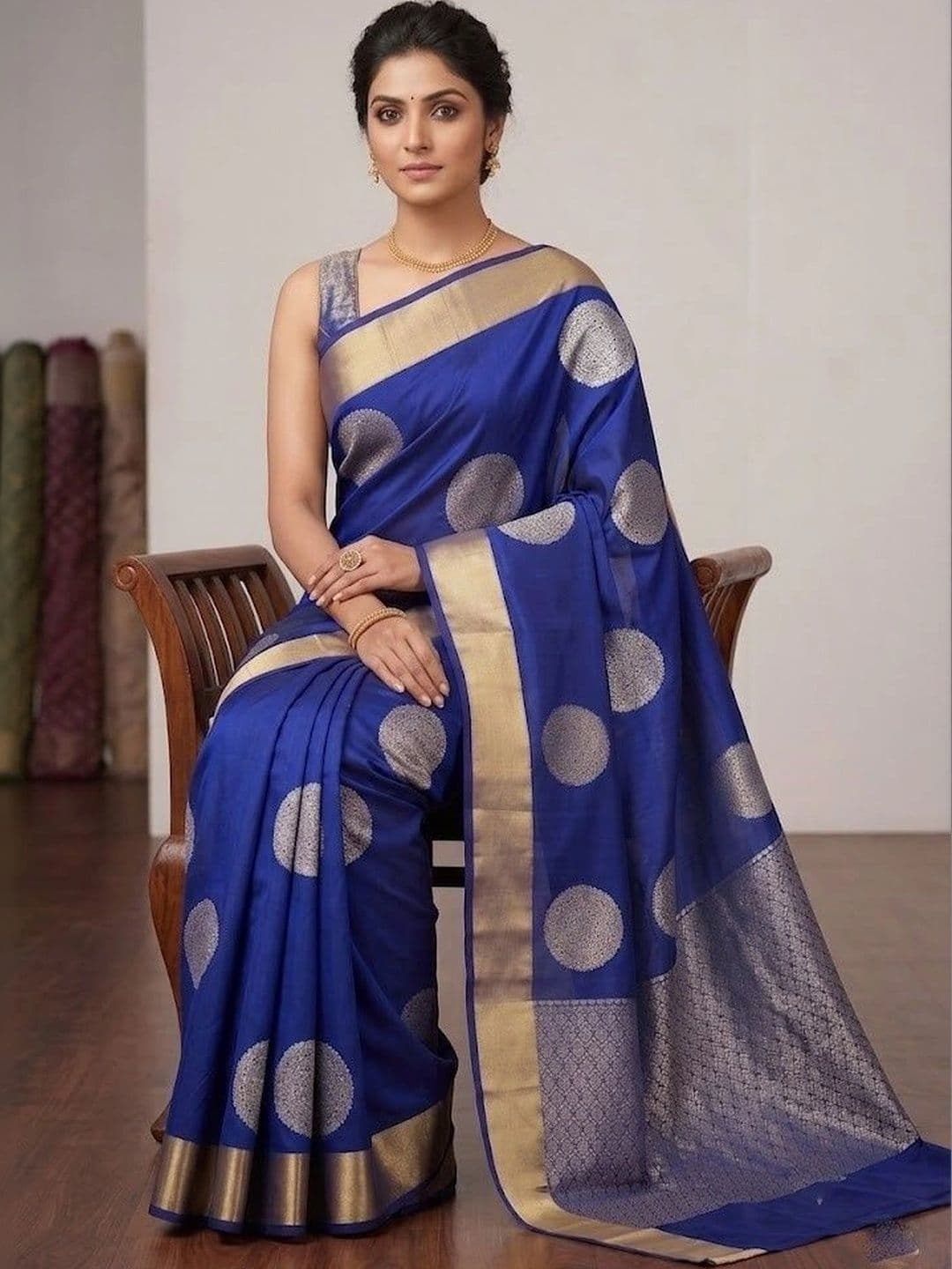 AdoreeStitch Woven Design Zari Art Silk Banarasi Saree thumbnail 3