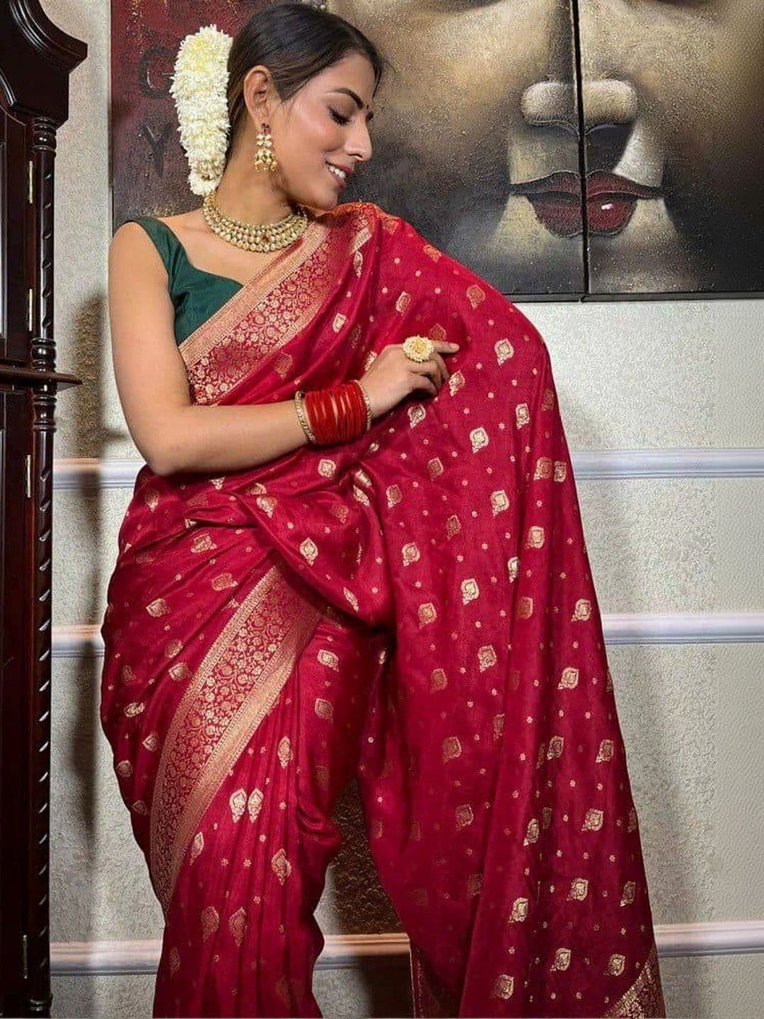 VelvetHue Woven Design Zari Art Silk Banarasi Saree thumbnail 3