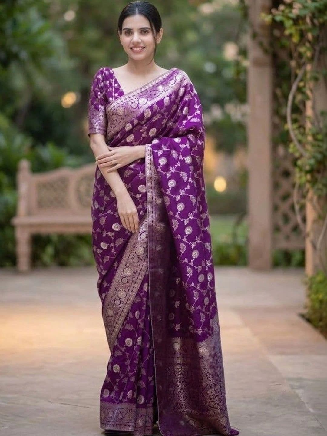 THE AQUARIUS Woven Design Zari Art Silk Banarasi Saree - view 1