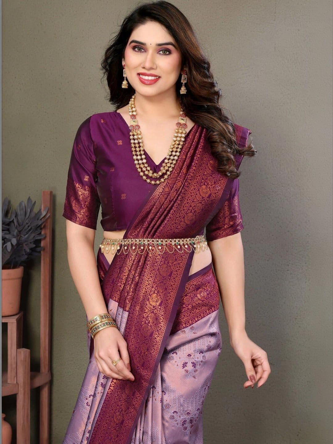 VS MALL Woven Design Zari Banarasi Saree thumbnail 5