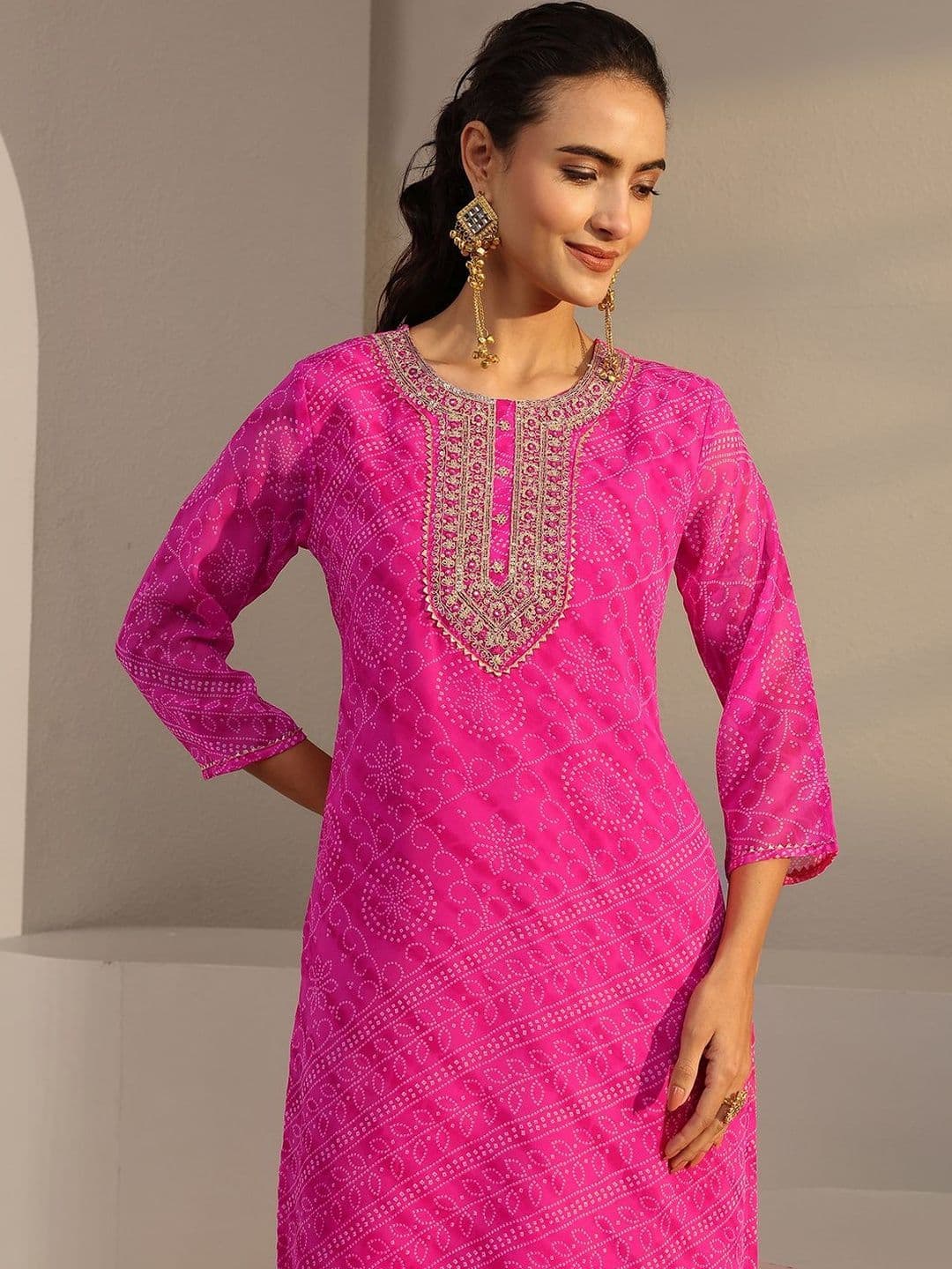Libas Women Bandhani Printed Thread Work Kurta thumbnail 5